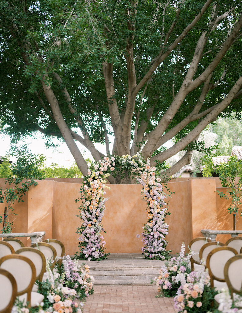 ceremony-ground-arc-floral-installation-luxury-wedding-flowers