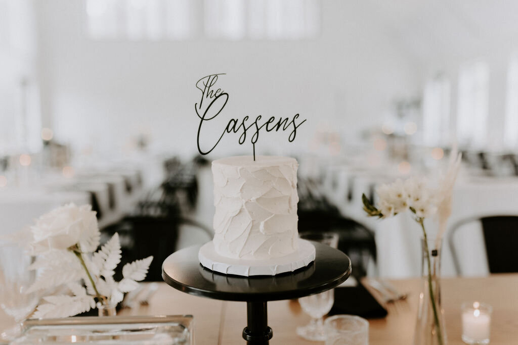 simple-wedding-cutting-cake
