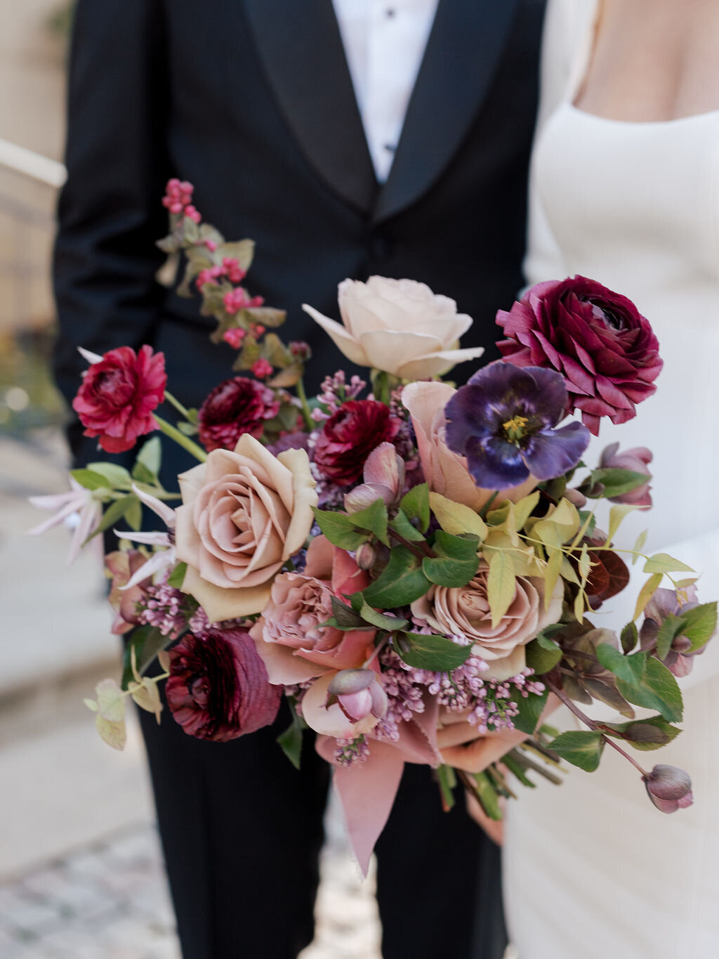 13Kate Campbell Floral Meridian House fall wedding by Greer Gattuso photo portraits