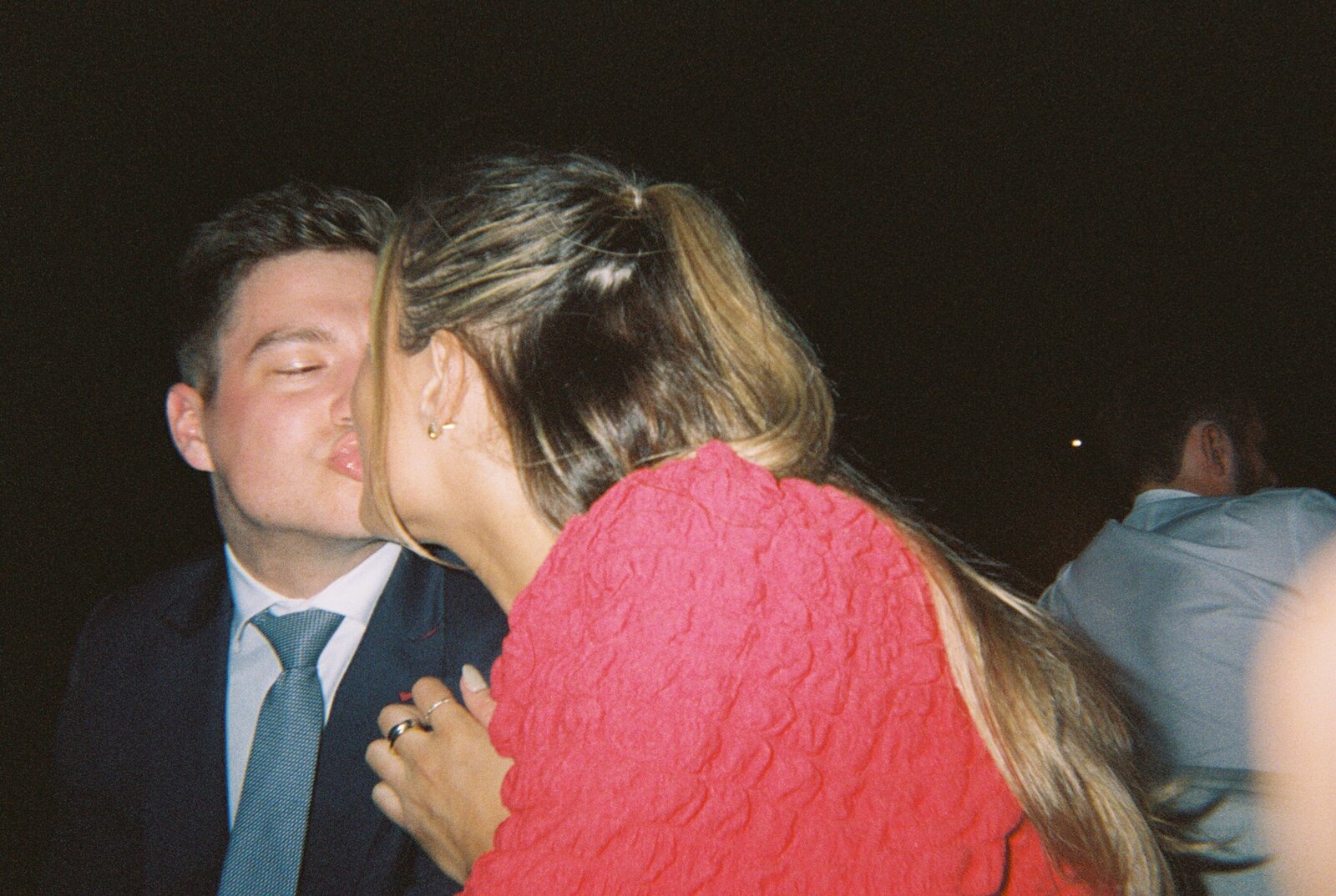 MAC+BRADY KISS CAM 1