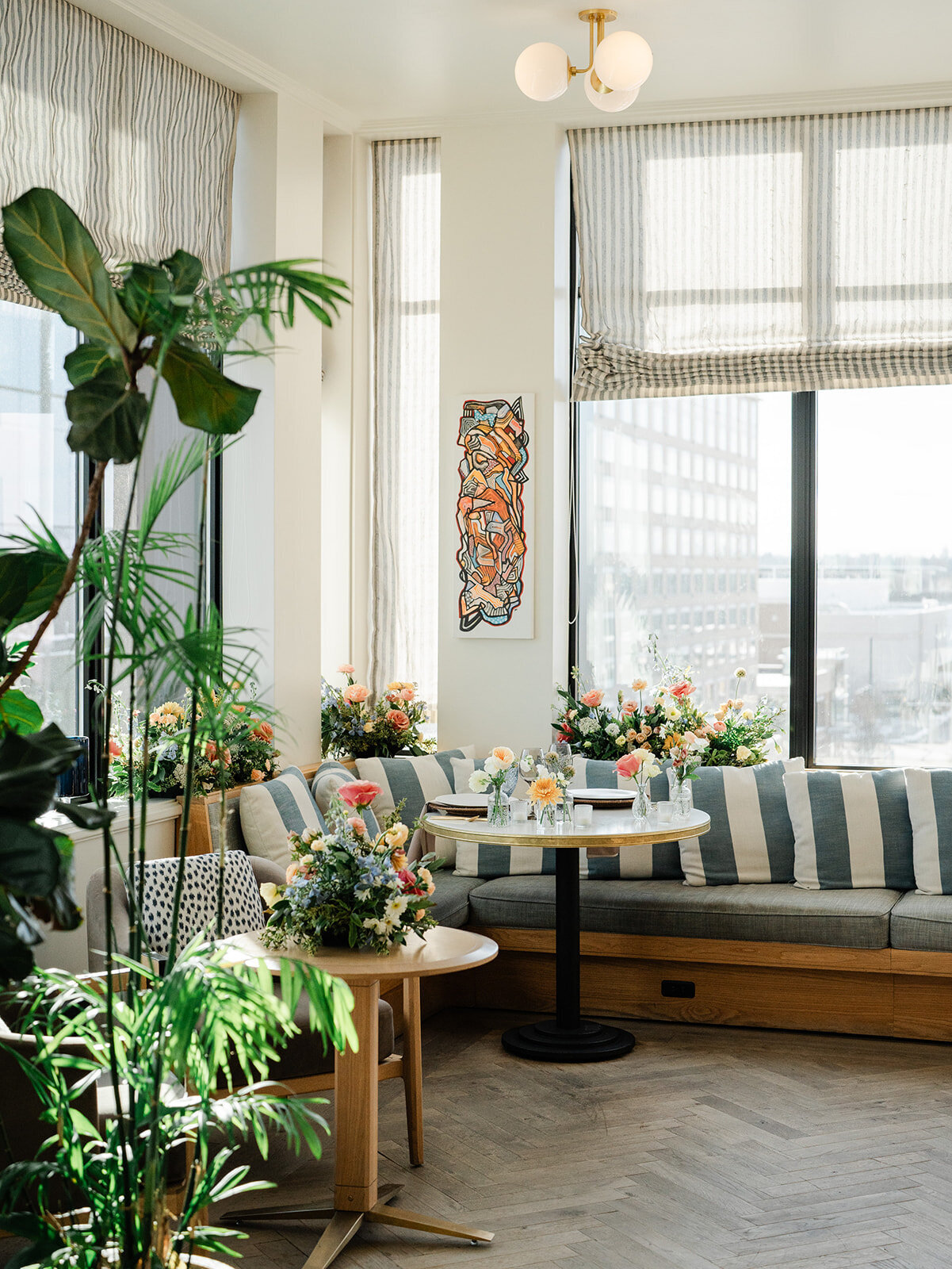 corner_booth_centerpieces