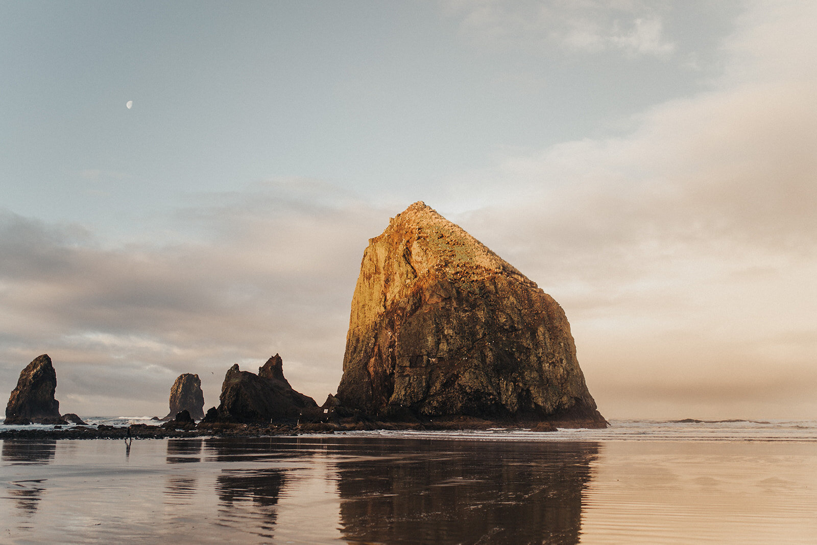 cannon-beach-oregon-elopement-session--80