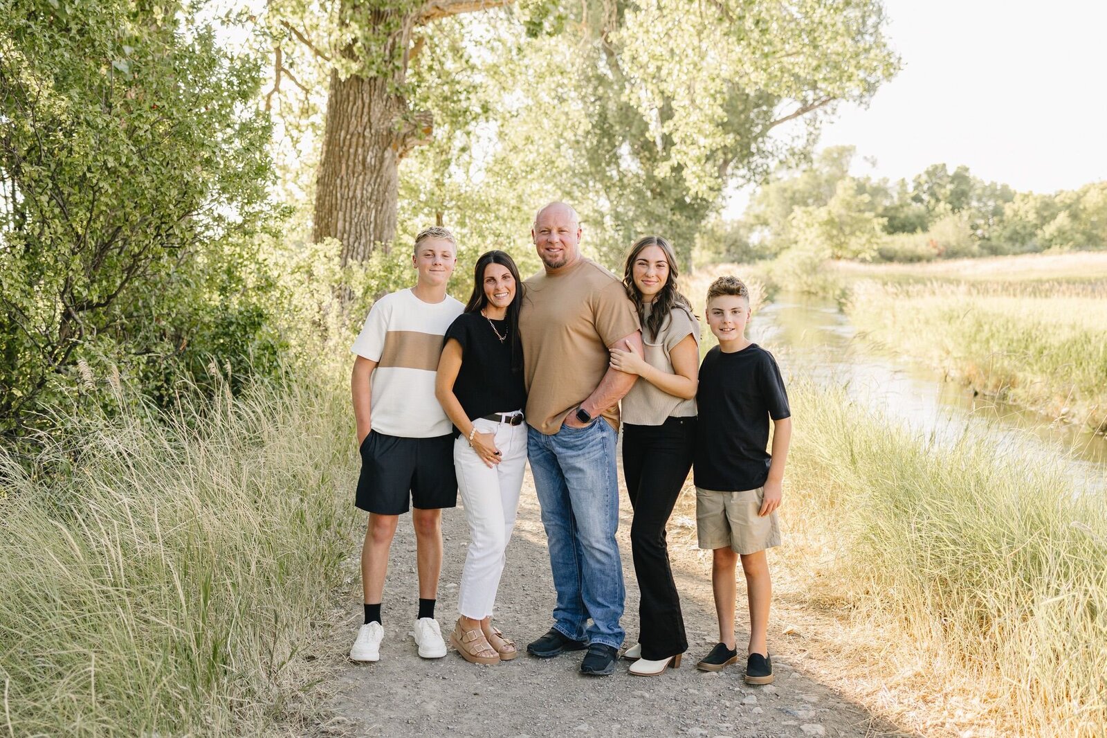 EXTENDED FAMILY REGIE ANN WITH KYLEE ANN STUDIOS0000