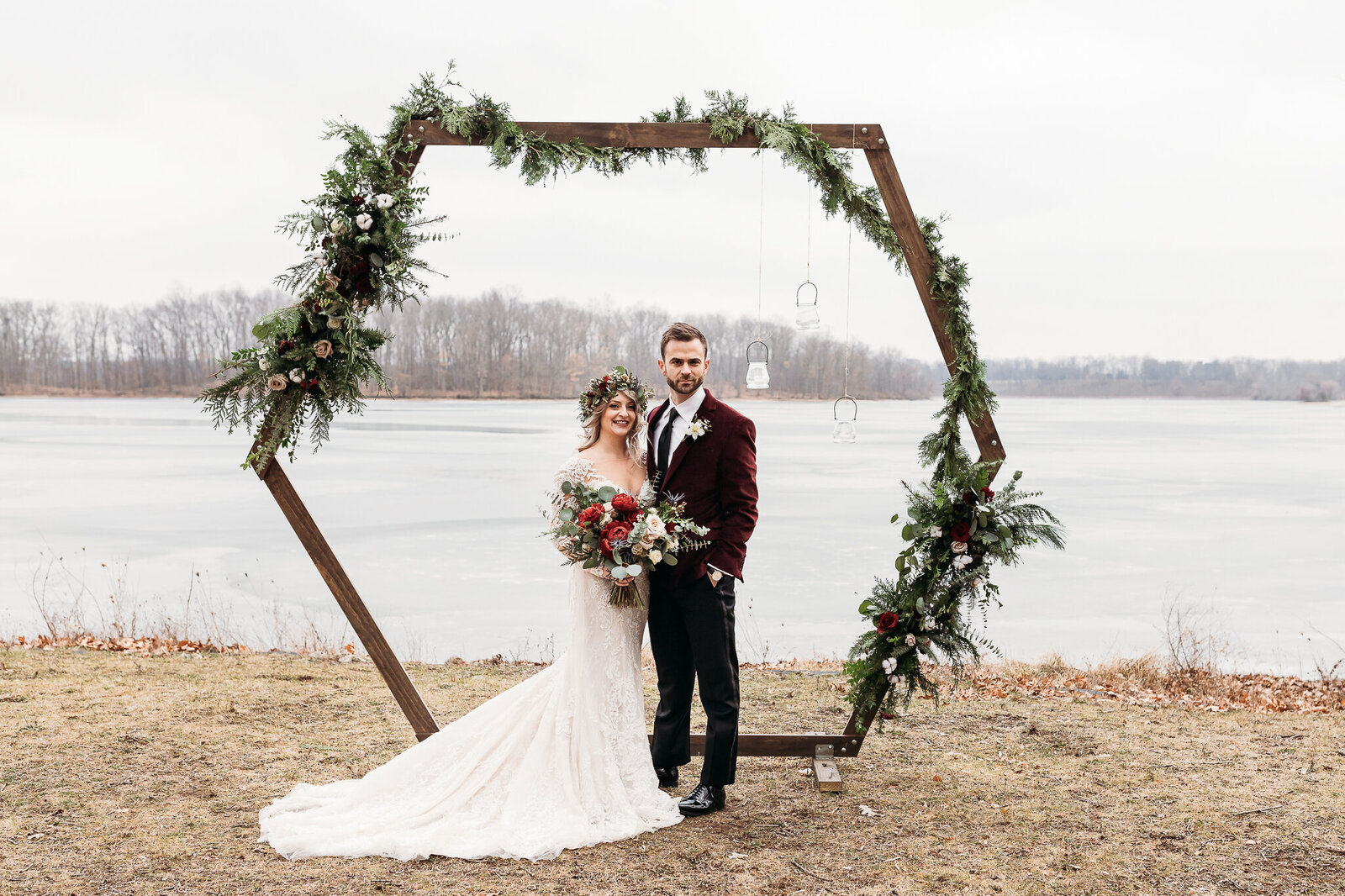 SHELBY_AND_ROCHESTER_HILLS_MICHIGAN_WEDDING_PHOTOGRAPHER|Courtney_Lushaj_Photography_13