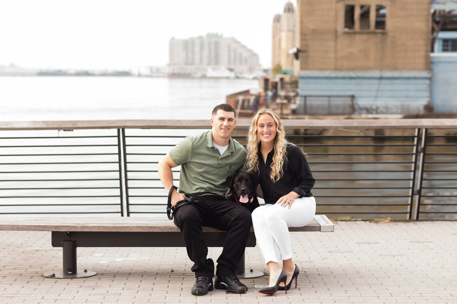 race-street-pier-philadelphia-engagement-4