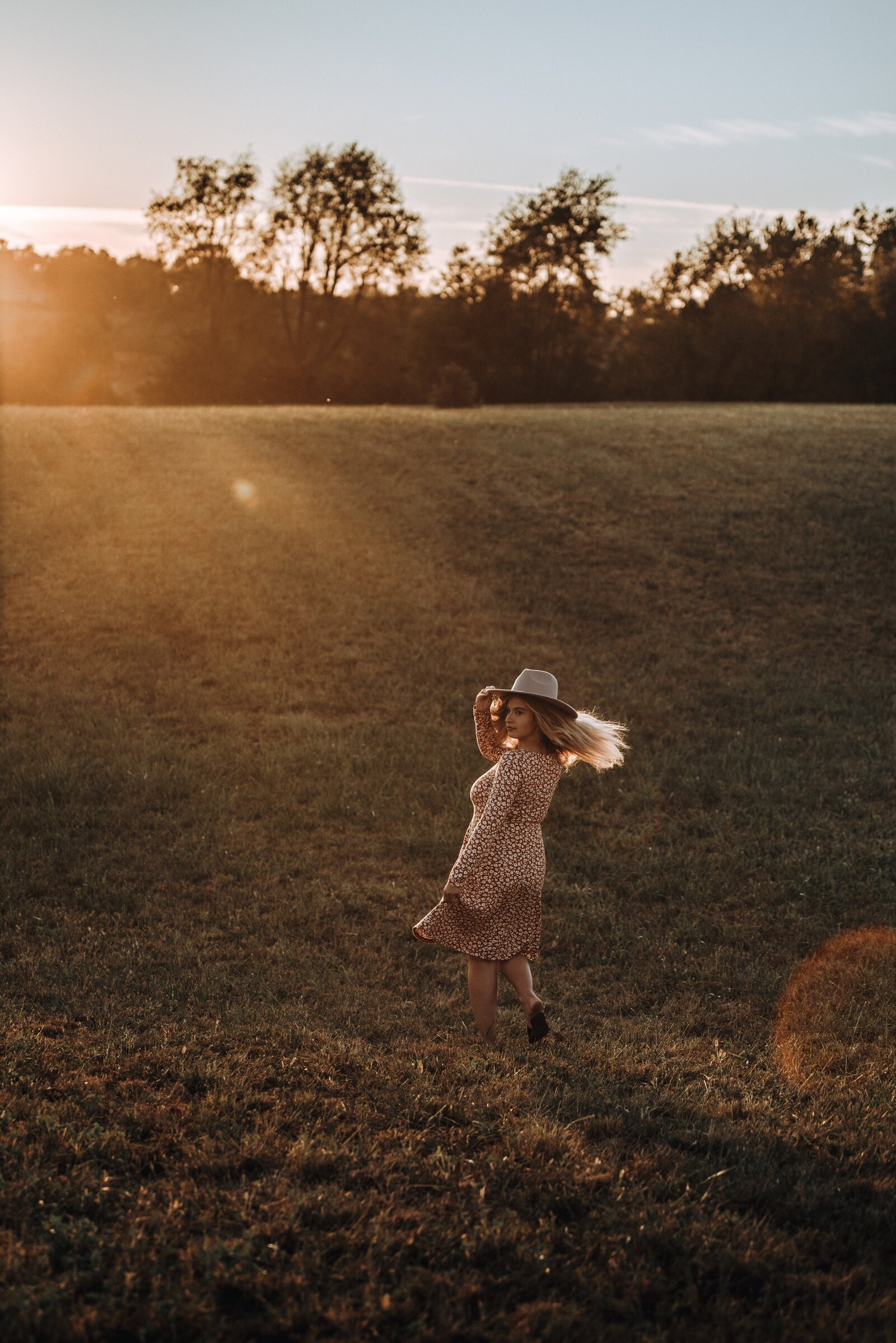 devon-divine-690w_IfEKvQ-unsplash