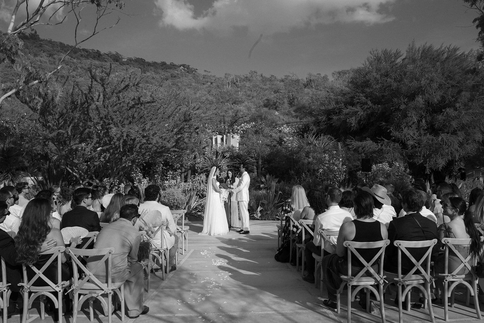 20241103_DOSMASENLAMESA_VJ_LOSCABOS476-BW