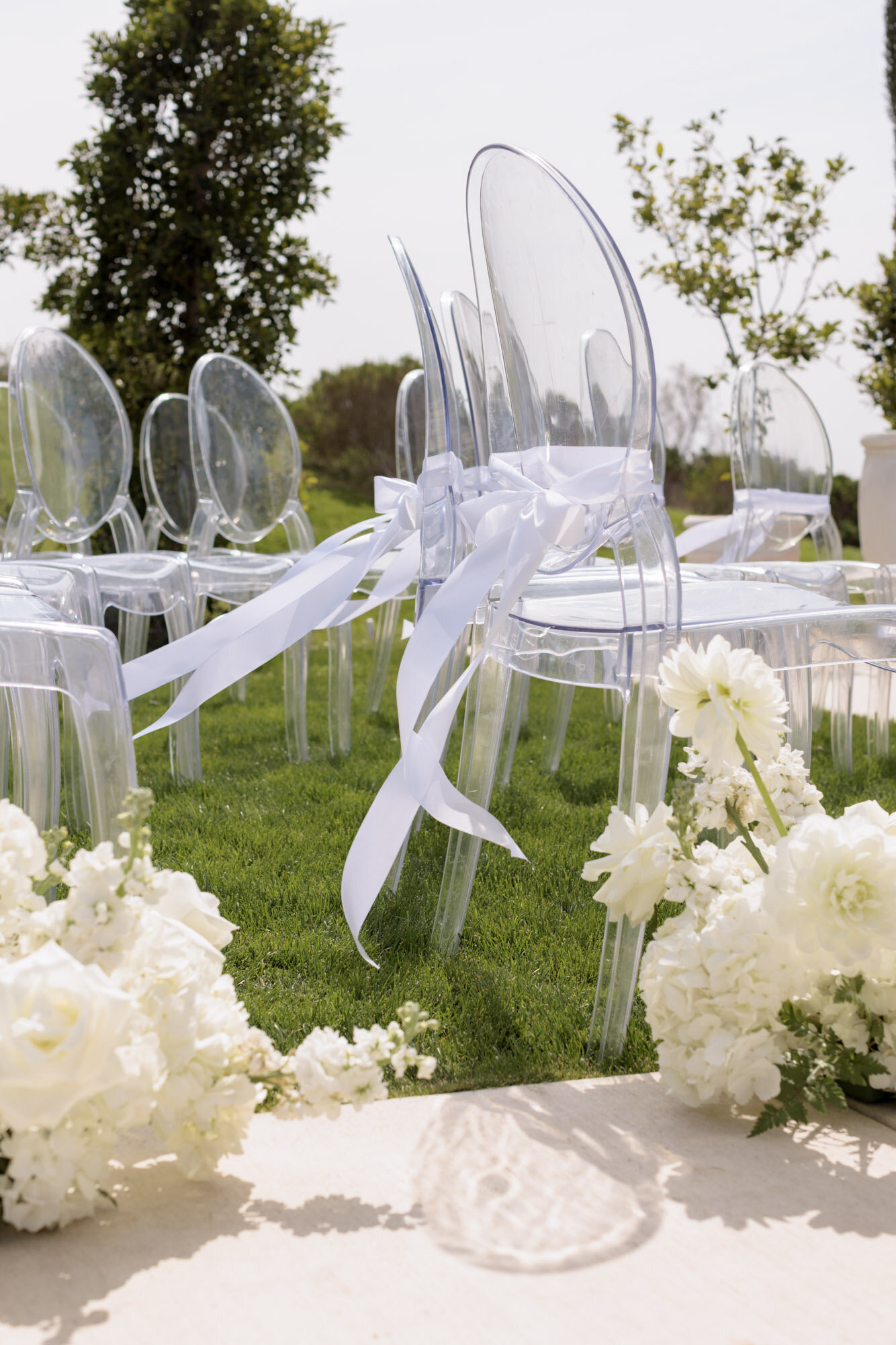 clear-acryllic-chairs-jeune-perche-san-diego