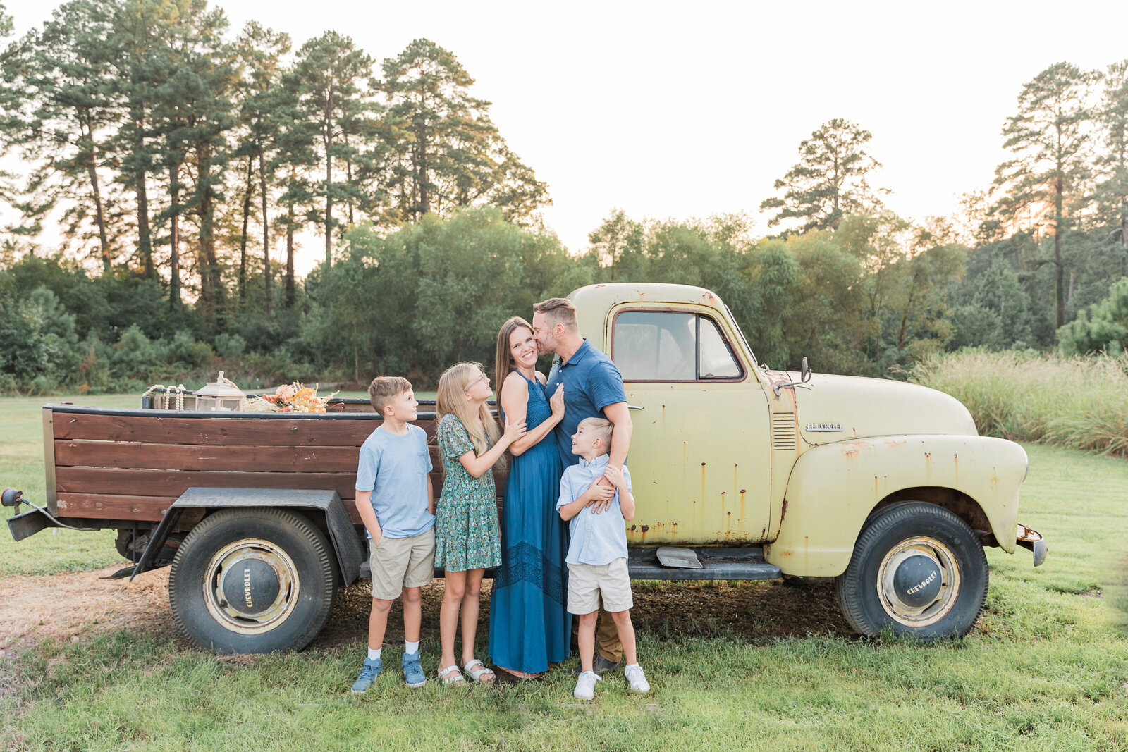 yellow truck-1001