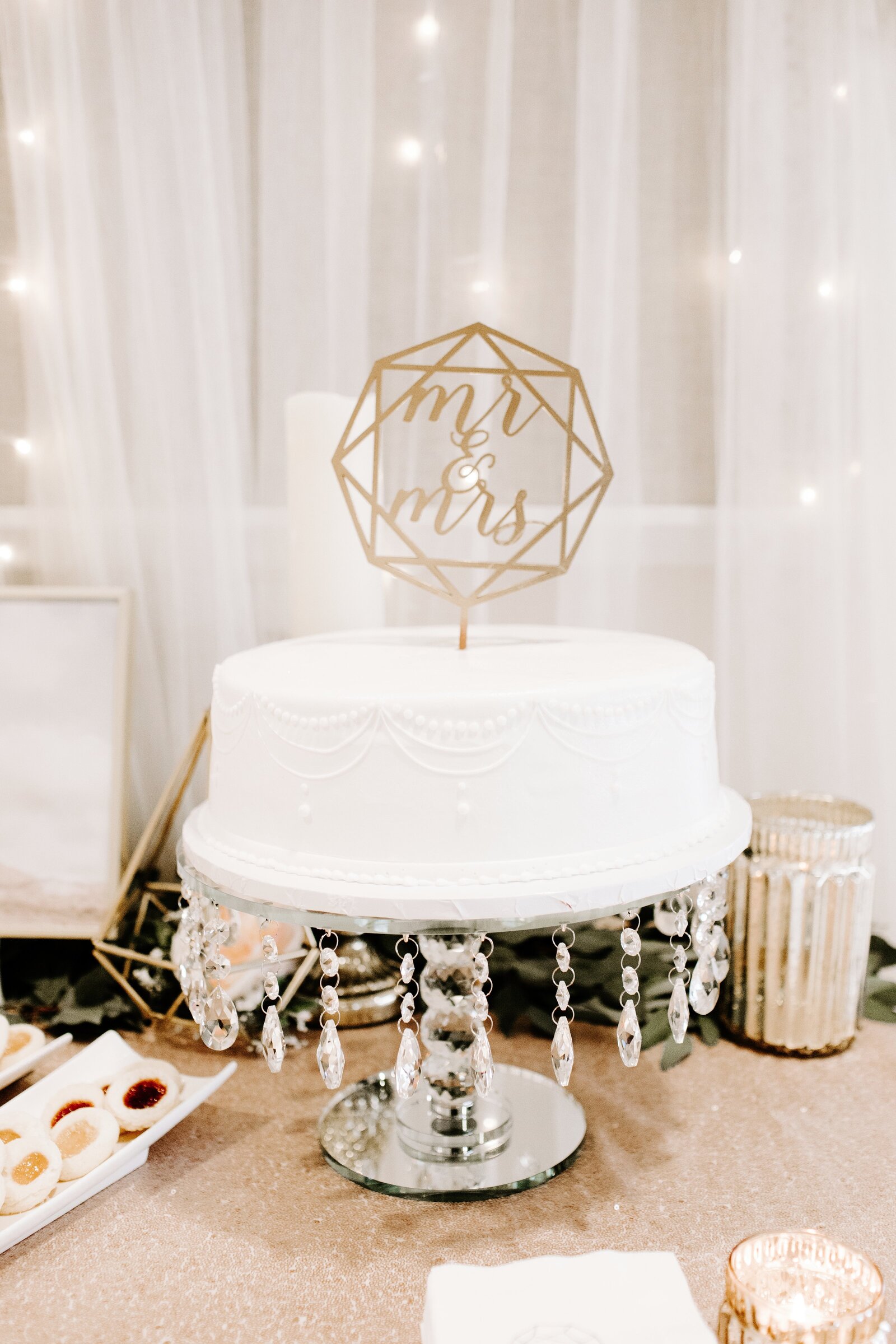 Geometric-Diamond-Wedding-Cake