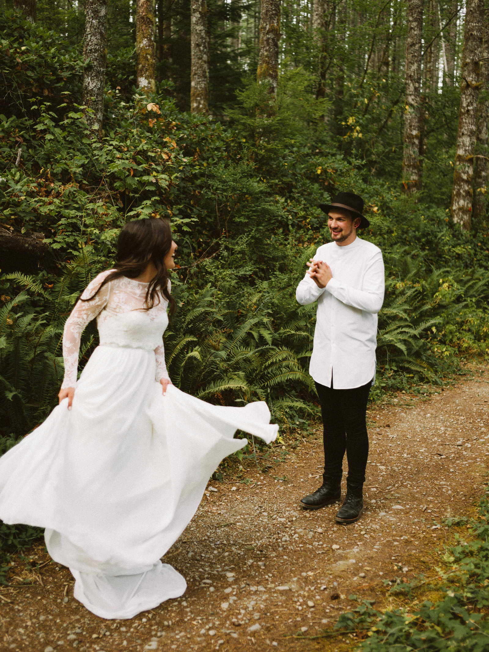 athena-and-camron-seattle-elopement-wedding-benj-haisch-rattlesnake-lake-christian-couple-goals9