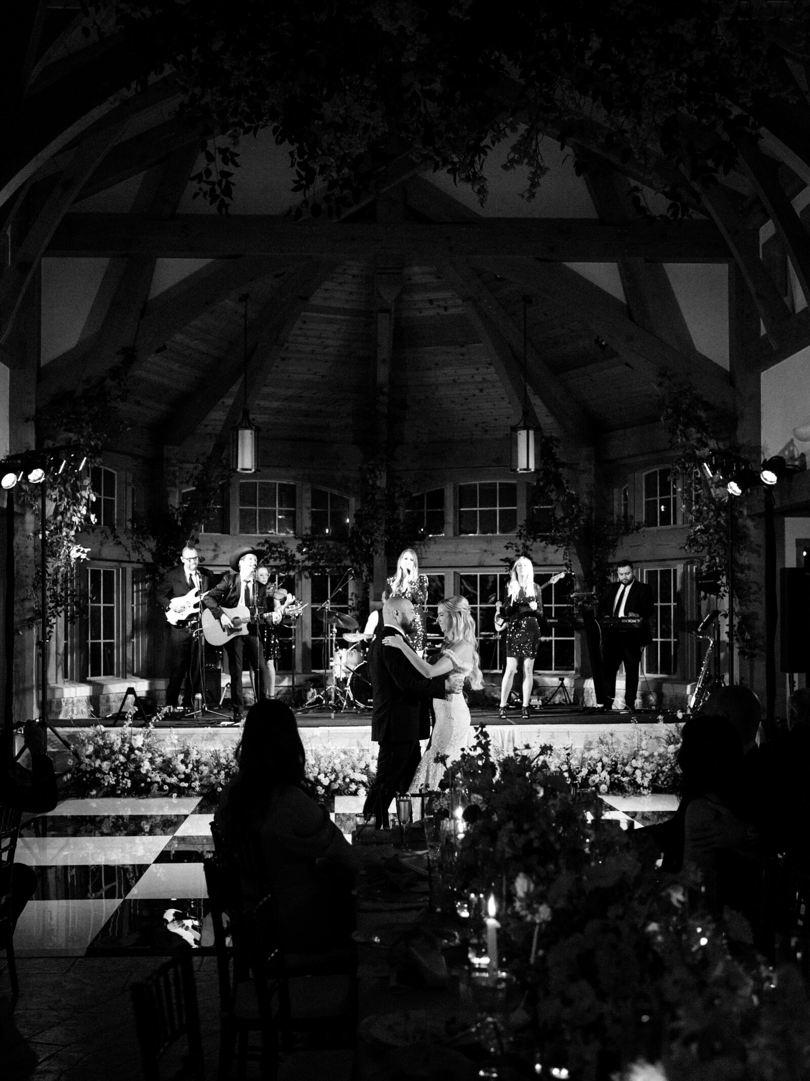 Scared Oaks Wedding | Austin Texas Wedding Photographer-44