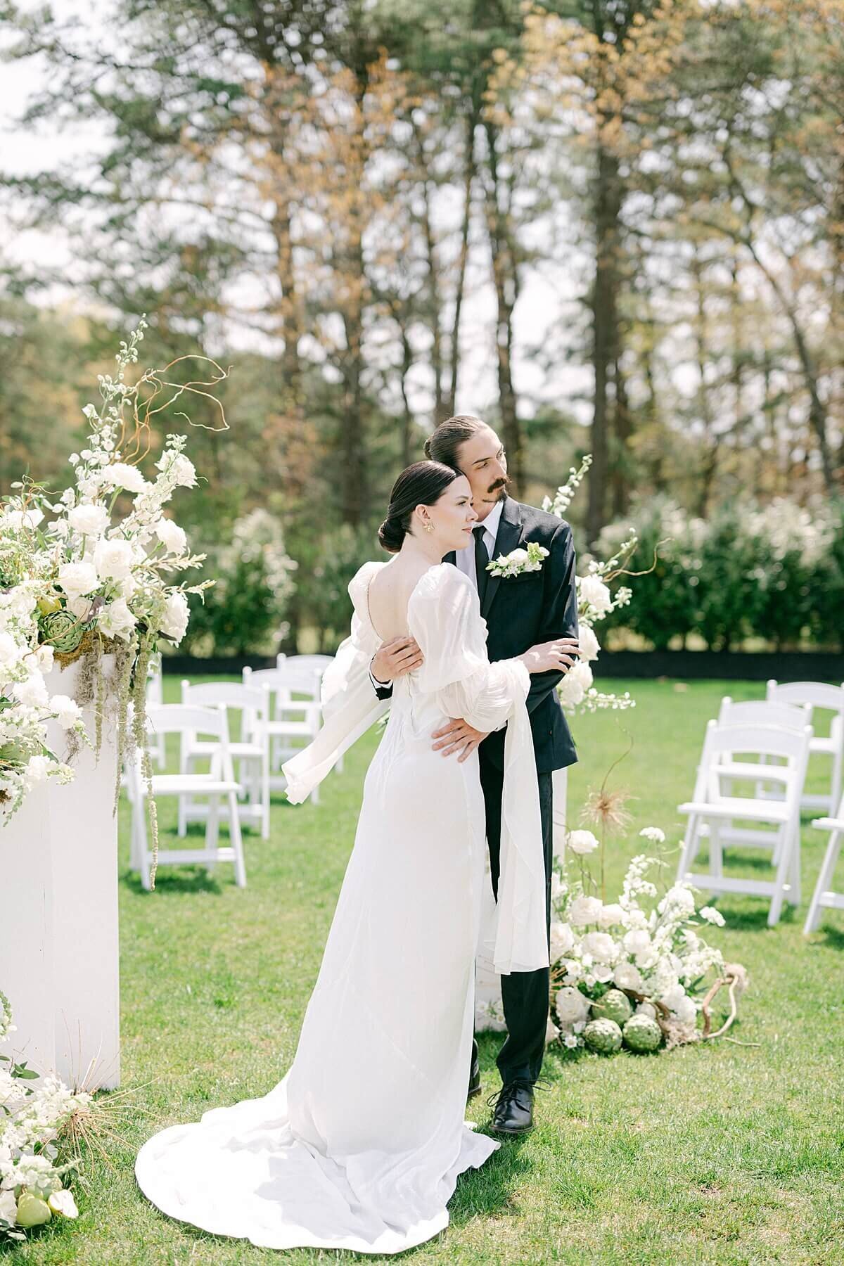 lace-and-belle_modern-old-money-wedding-inspiration-lbi-national-courtney-simpson-photography-8