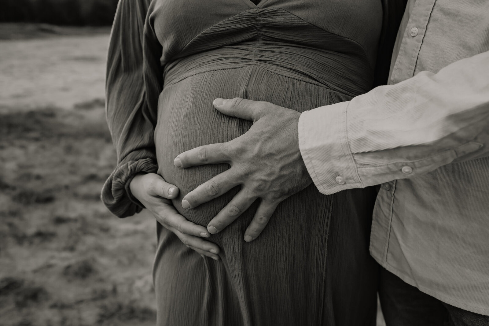 zwangerschapsftoshoot eindhoven zwangerschapsfotograaf fotoshoot zwangerschap fotograaf zwangerschap valkenswaard zwanger fotoshoot newbornshoot la nouk fotografie
