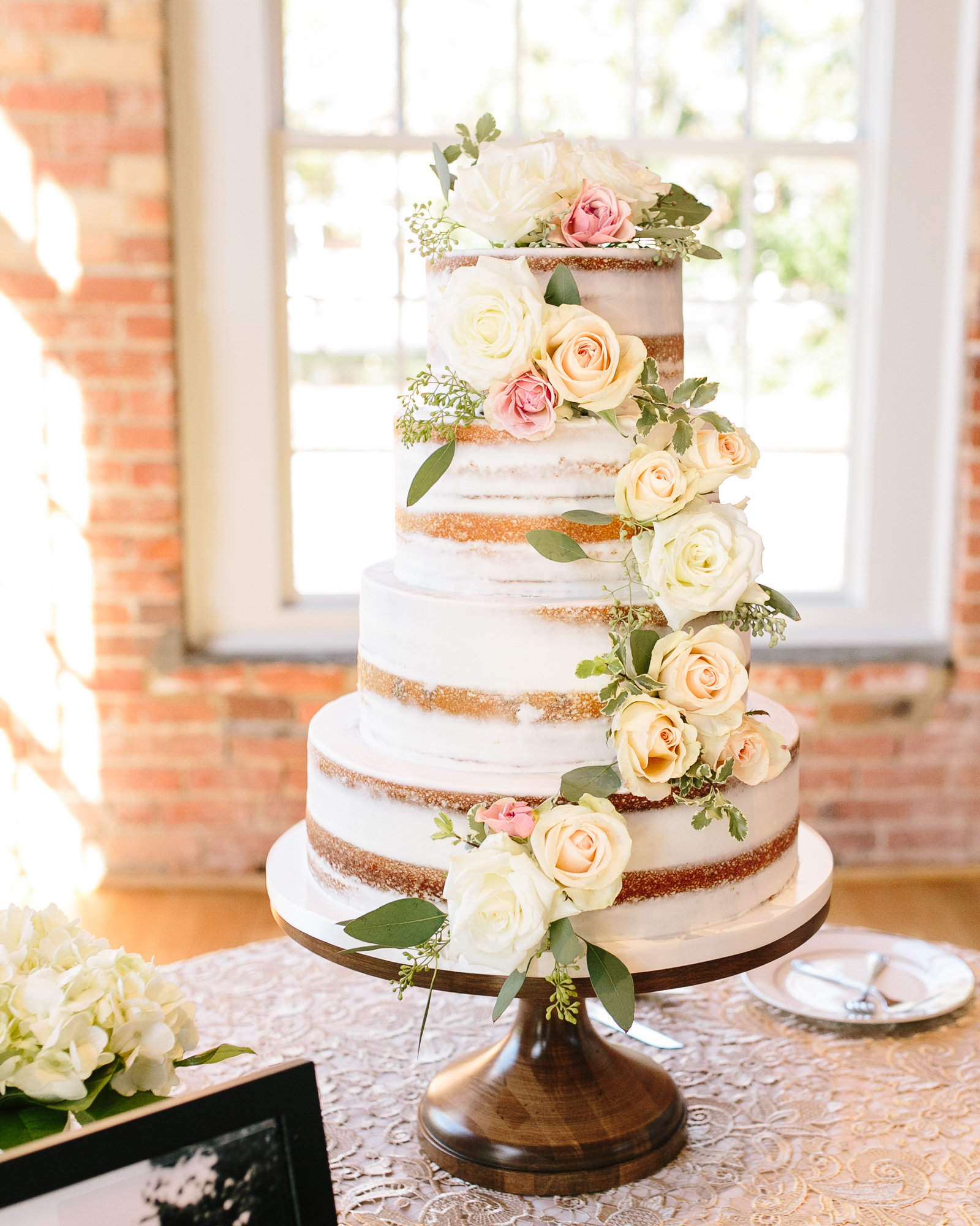 Textured-Organic-Wedding-Cake-Ashley-Cakes-27
