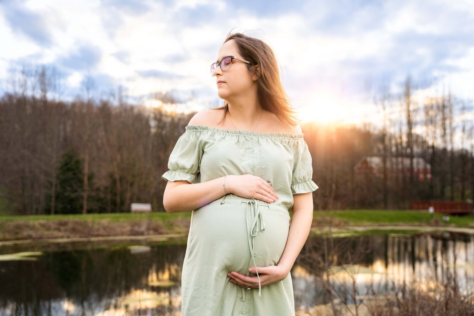 Maternity photos at Norma Johnson Center in Dover, Ohio. Photographer Demi Fowler owner of Blissfully Blurred Photography.