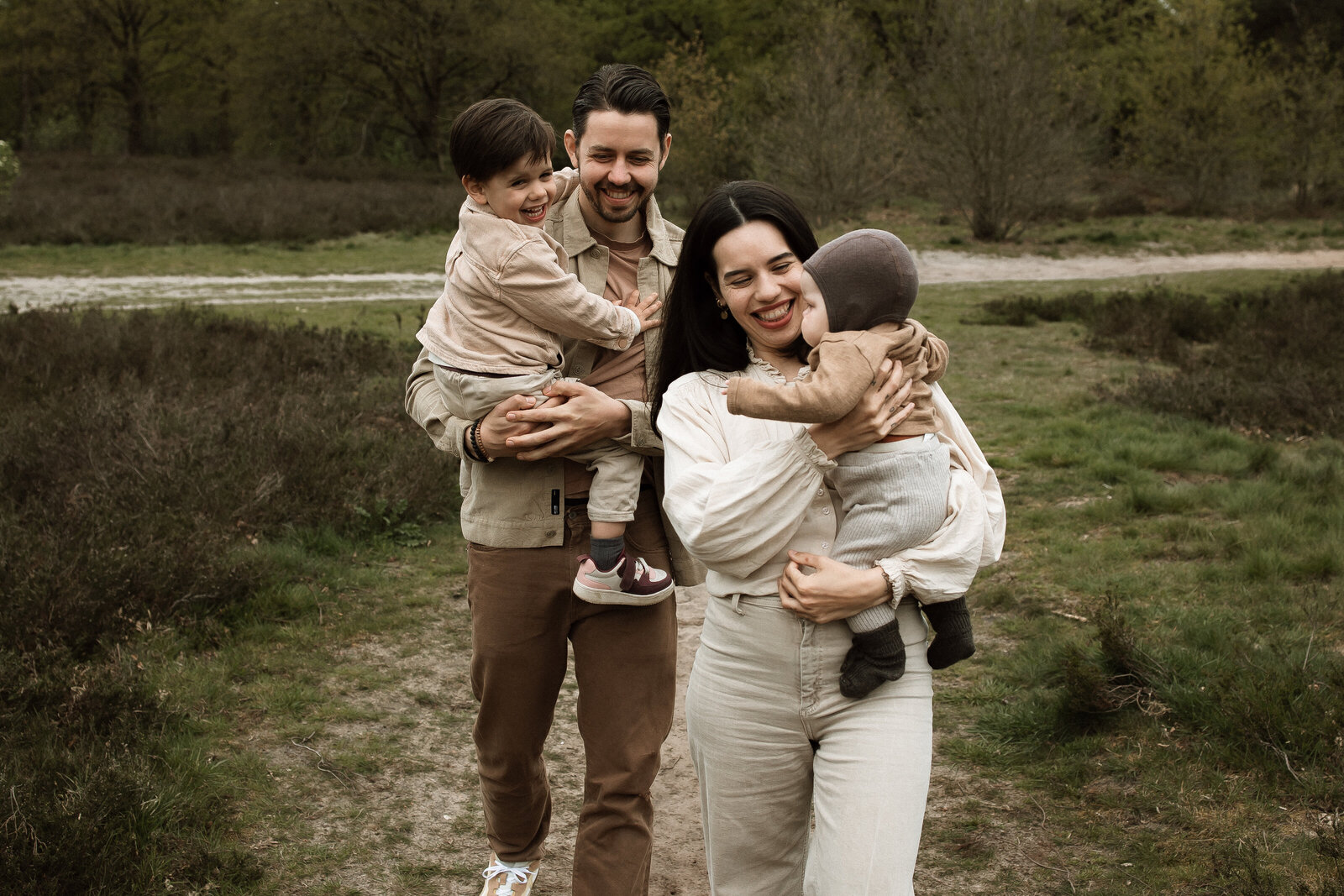 zwangerschapsfotoshoot fotoshoot baby gezins fotoshoot fotograaf eindhoven fotoshoot valkenswaard trouwfotograaf bruidsfotografie valkenswaard