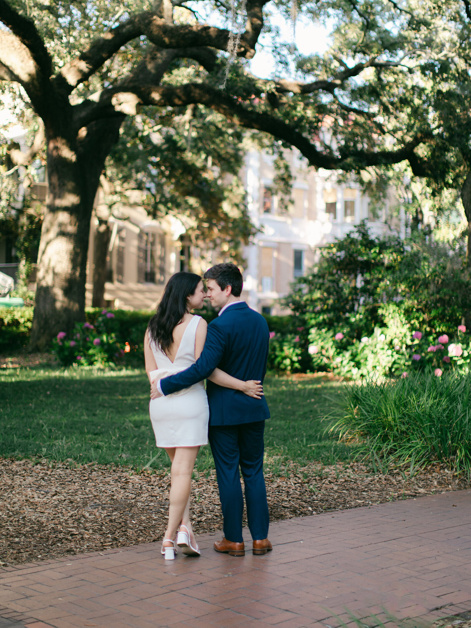 241-torianna-brooke-portraiture-downtown-savannah-ga-engagement-session-jessica-brian
