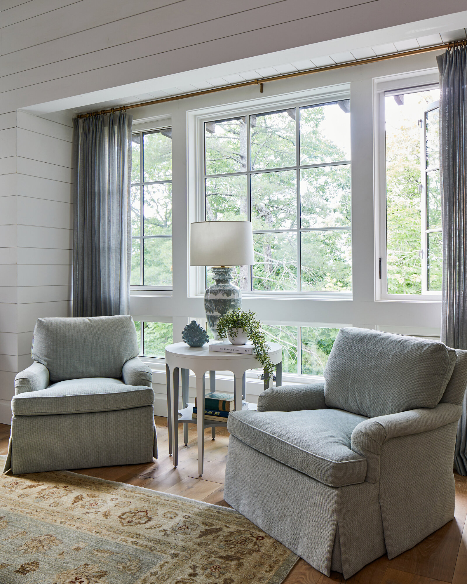 curated studio10142F