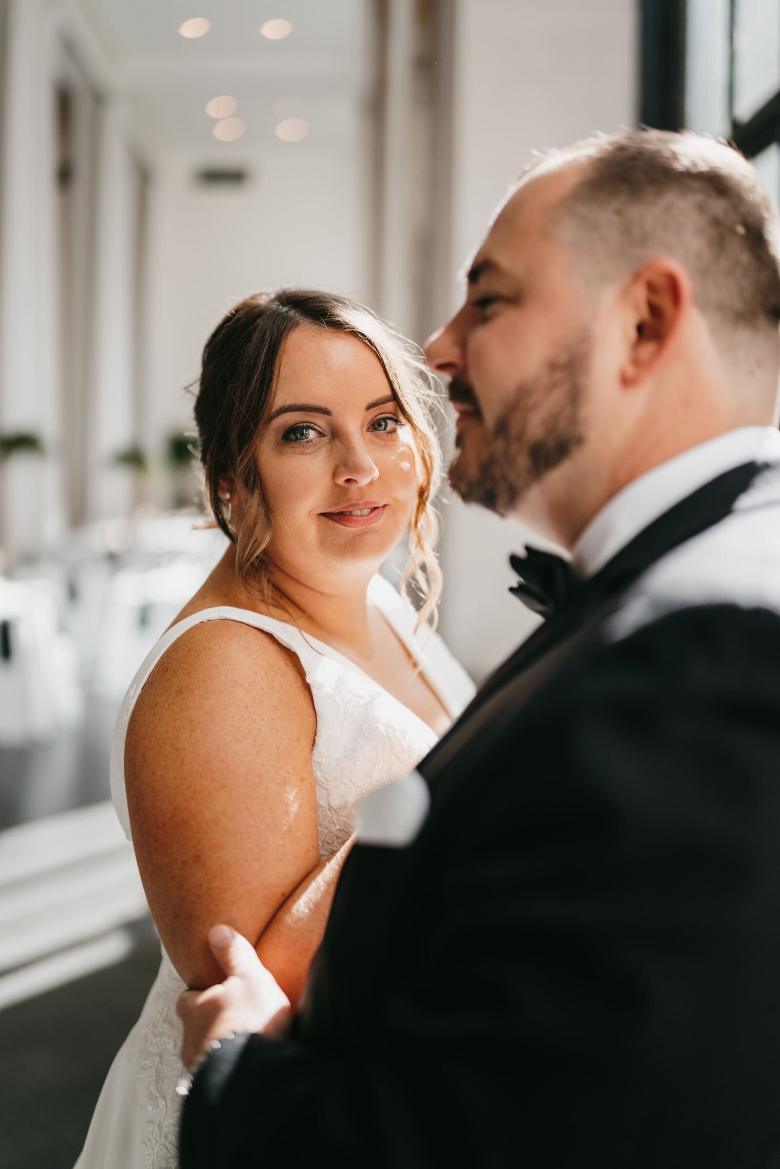 beautiful-bride-photo-home