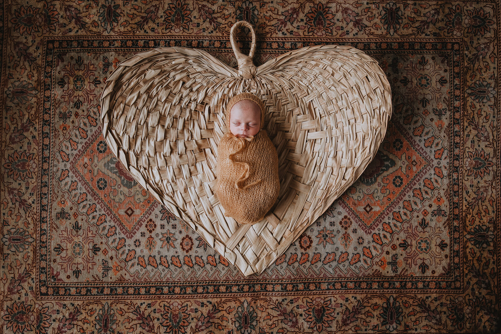 CHICAGO_FINE_ART_DOCUMENTARY_FAMILY_NEWBORN_PHOTOGRAPHER_MALOOS_PHOTOGRAPHY