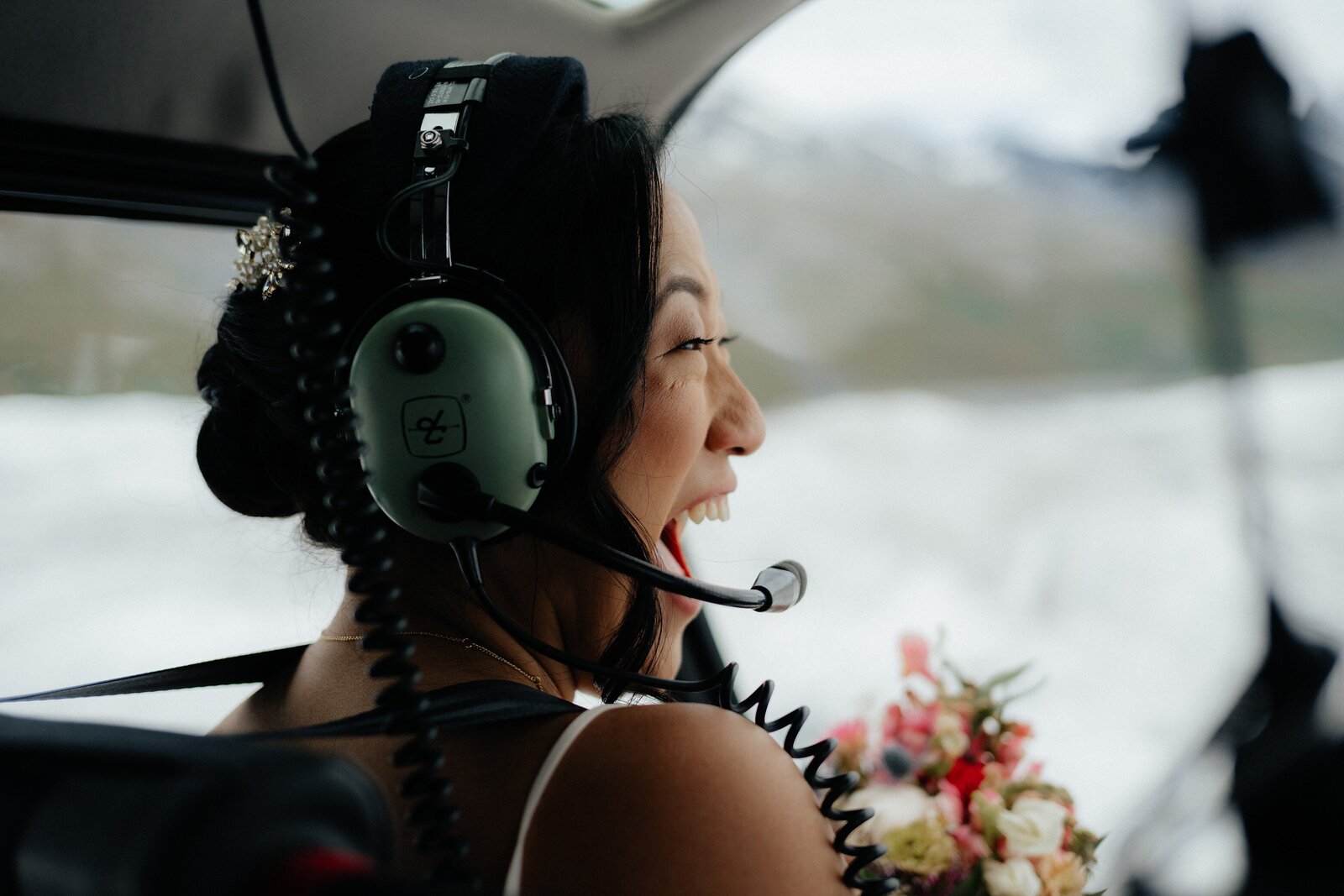 Christina+Matt_Knik-Glacier-Elopement_EmeliaKPhotography-46