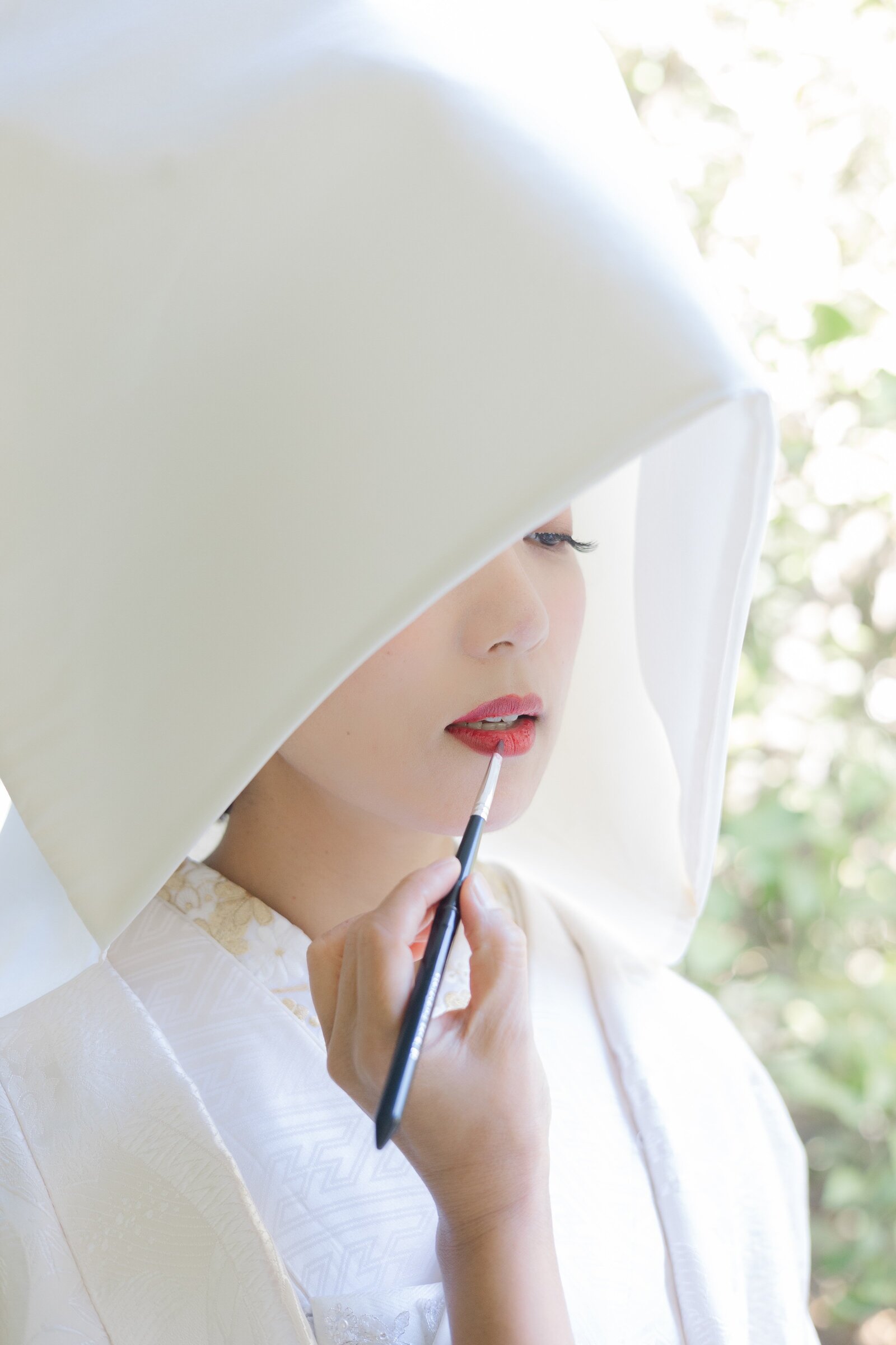 Bridal makeup with benihiki for a shiromuku bride | 着物レンタル 和婚 白無垢 花嫁 メイク 紅引き