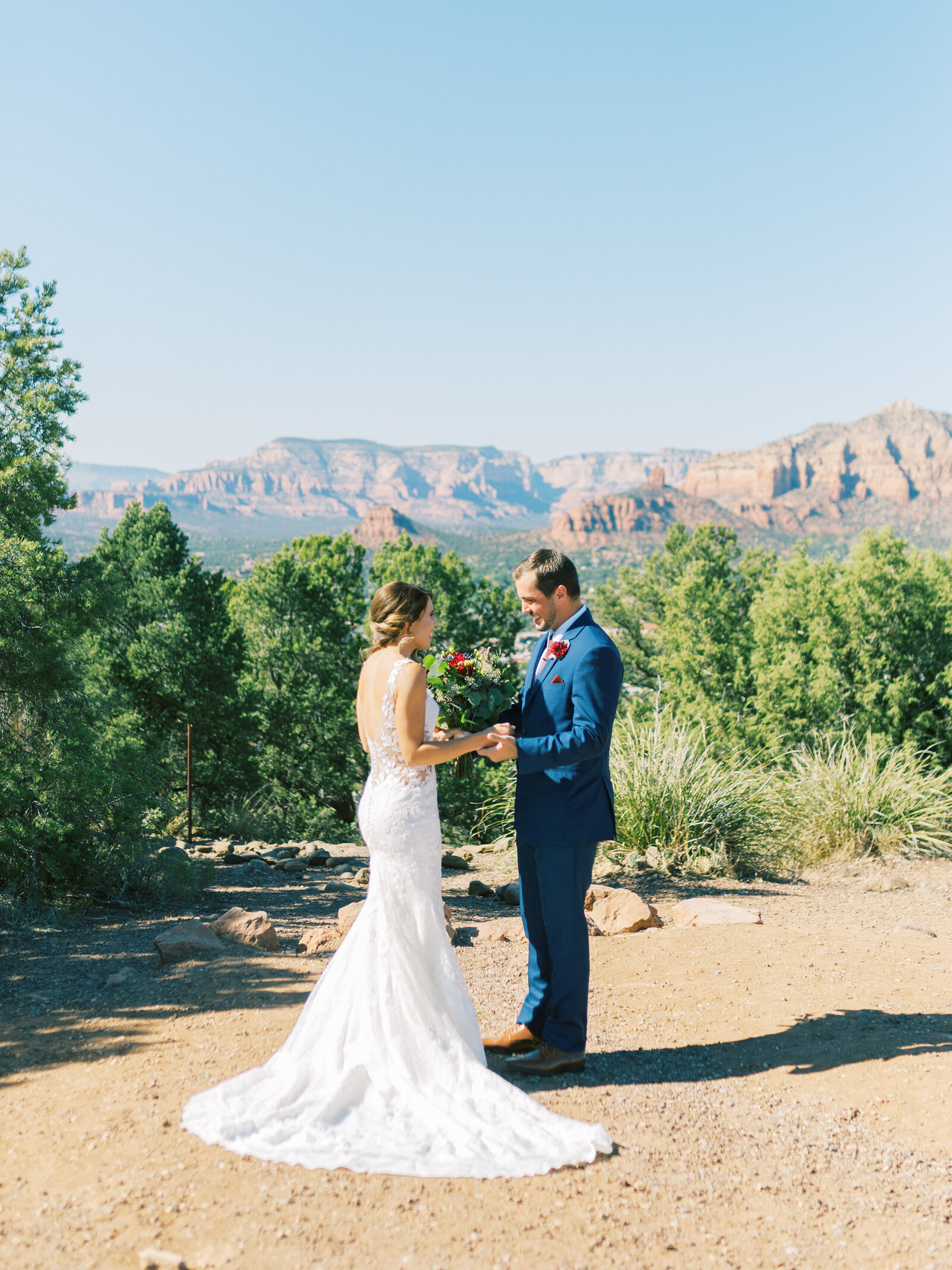 Stephanie&Shane-FirstLook-KileyHarmonPhotography (7 of 31)