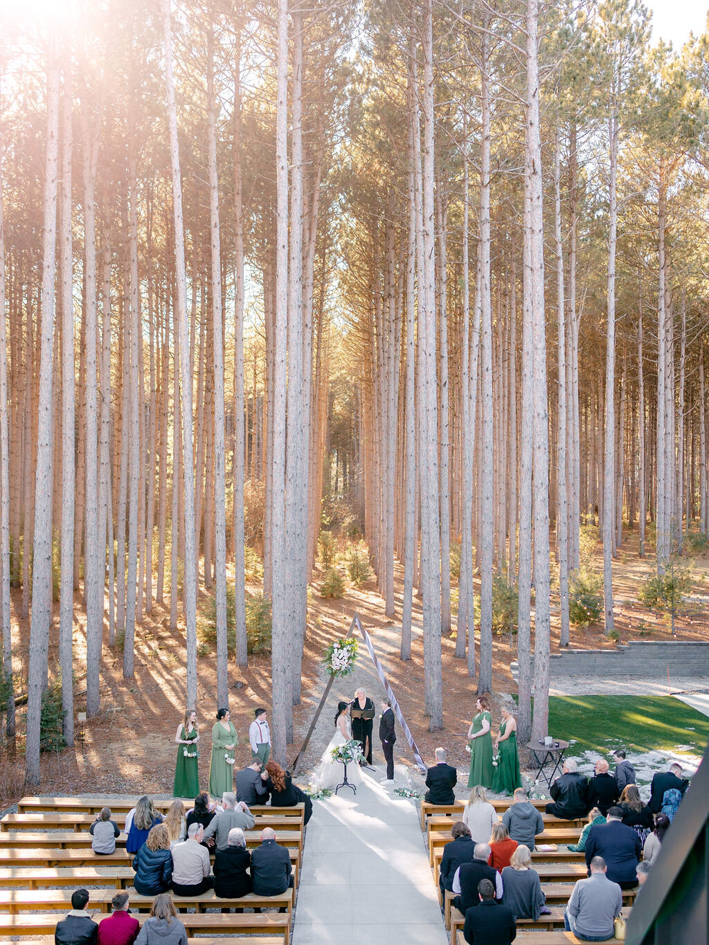 ceremony-top-view-sunlight-bright-elegant-woods-pinetree