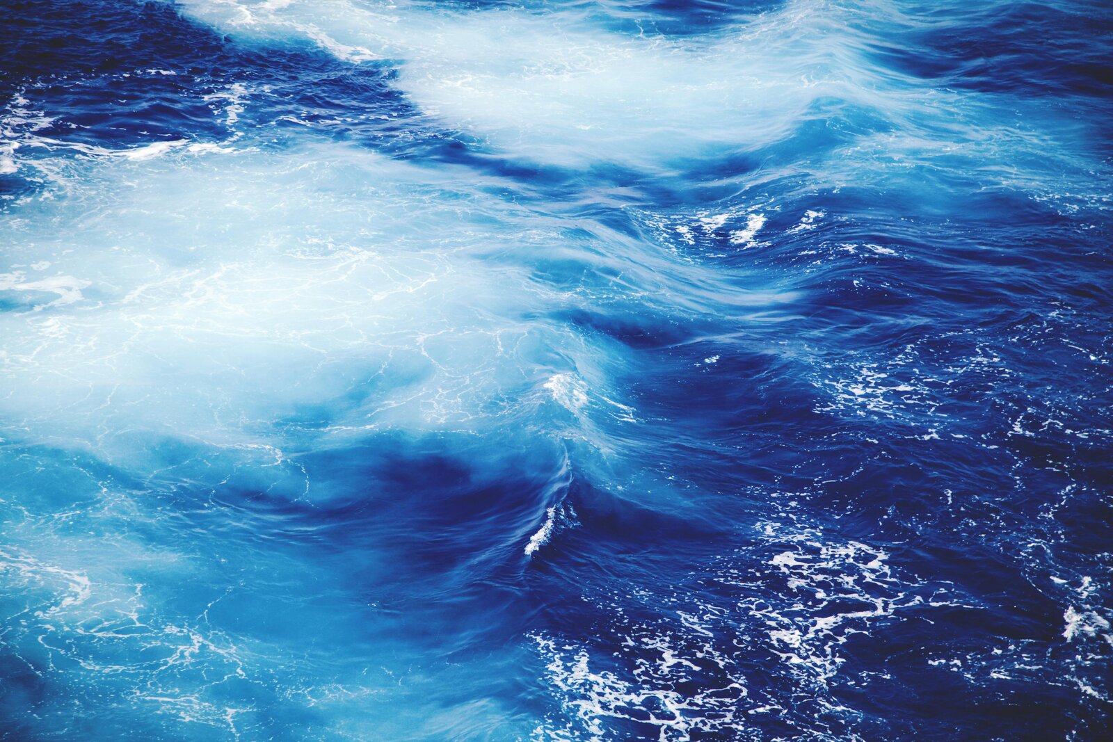 Image of a closeup of ocean waves