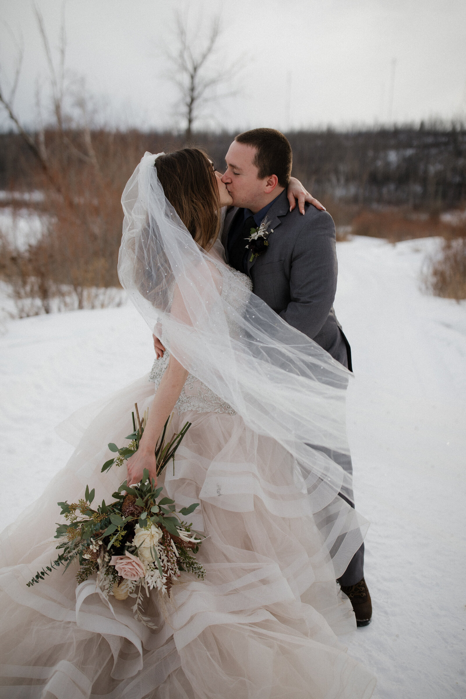 JB Photography - Alberta Romantic Winter Outdoor Elopement-29
