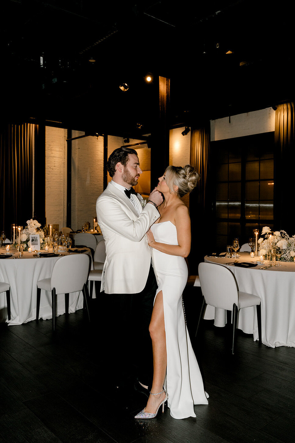 Chicago-wedding-photographer-lindsay-elaine-photography-697