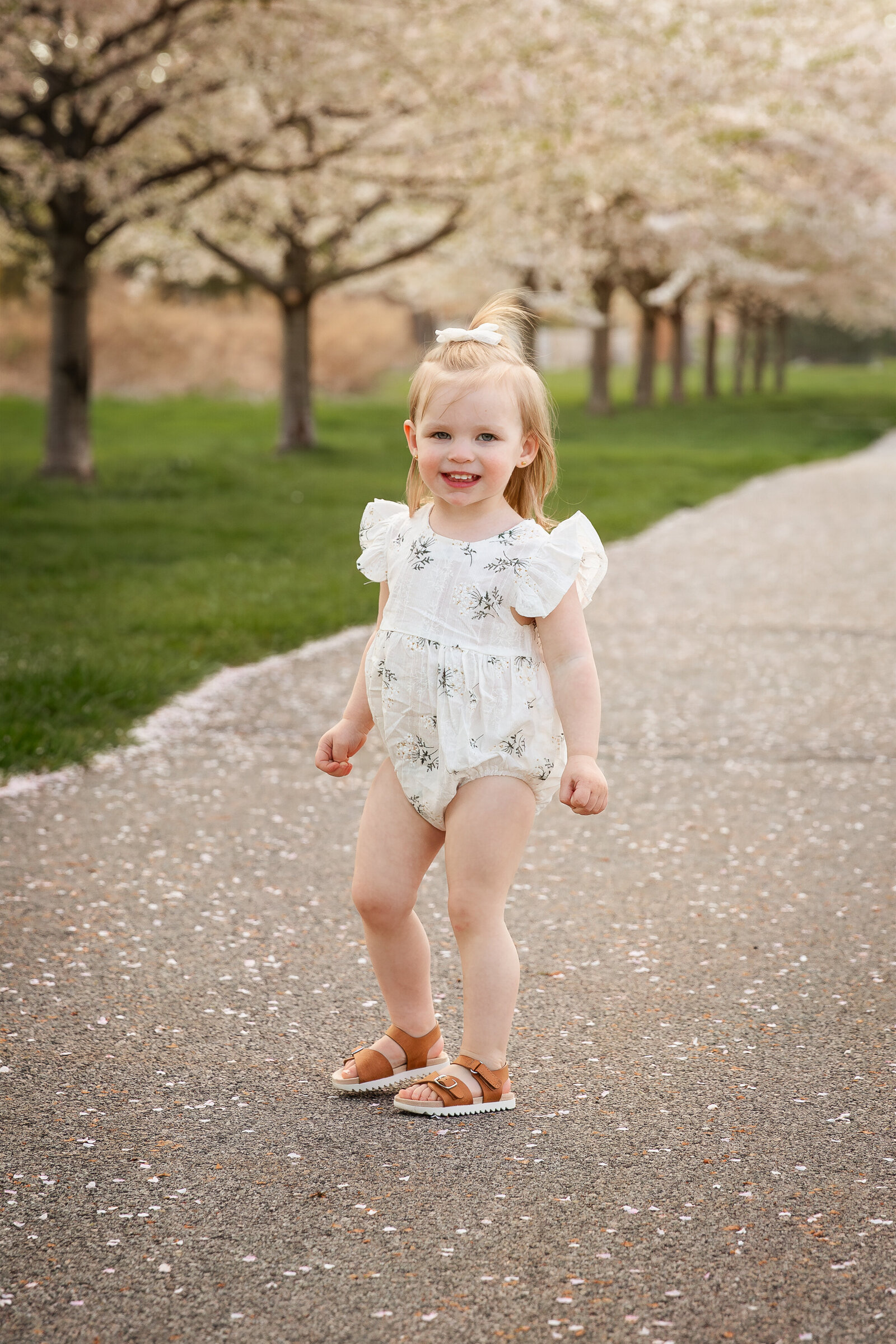happy-kid-central-park-morristown-family-photographers-nj
