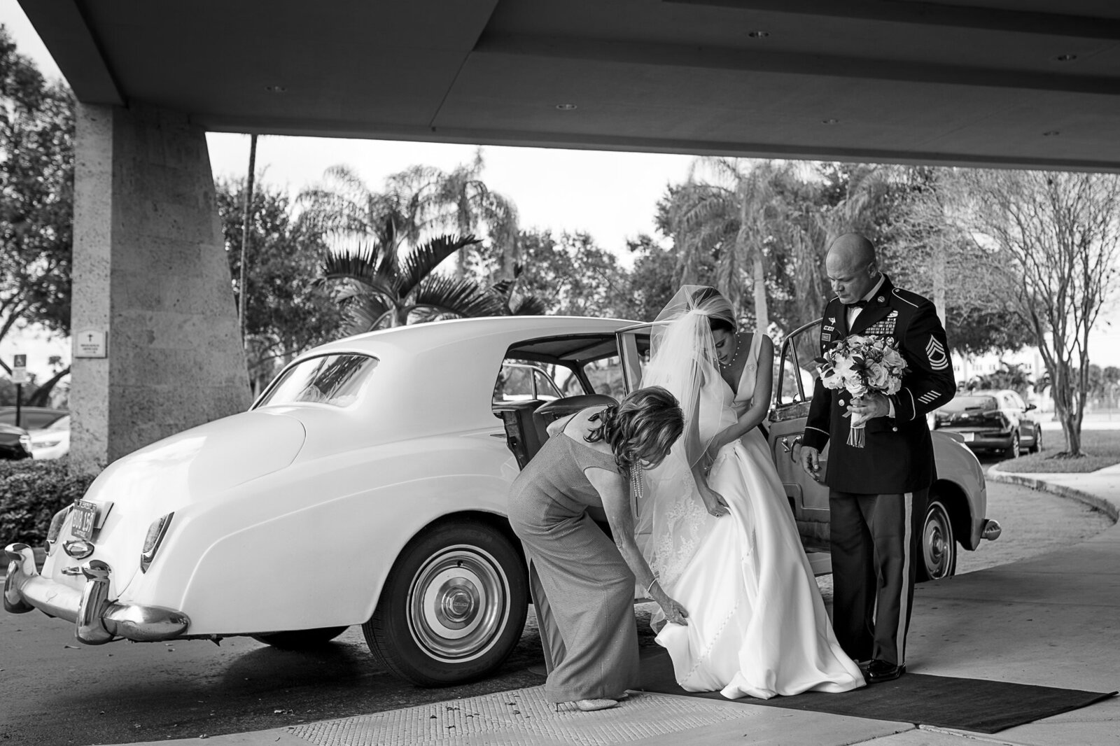 Spanish-Monastery-Wedding-Miami-Photographer-29