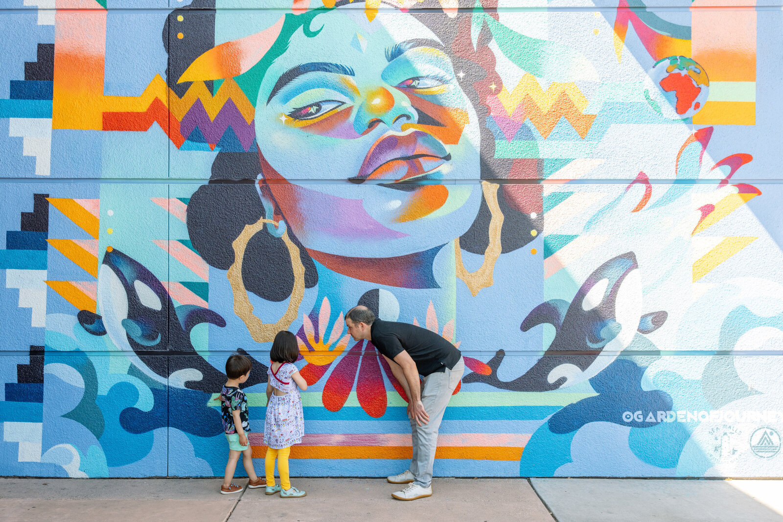 oakland family photographer outside
