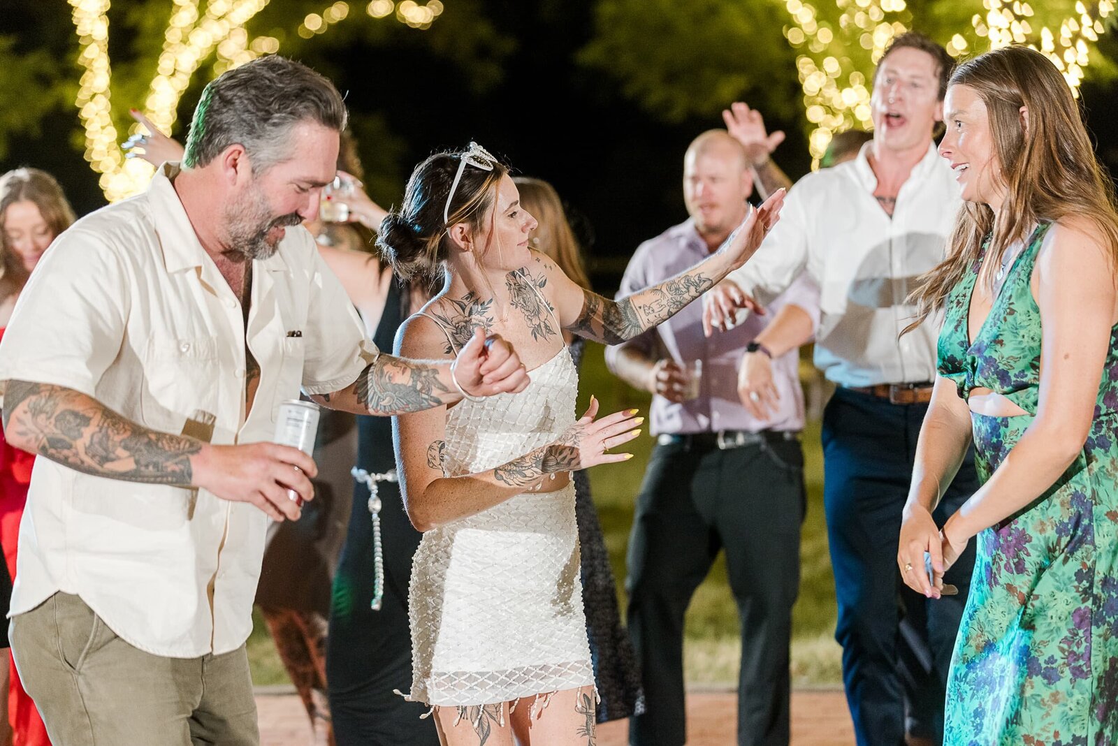 Phoenix-Wedding-Photographer-and-Videographer-Venue-at-the-Grove-IngWed-1350