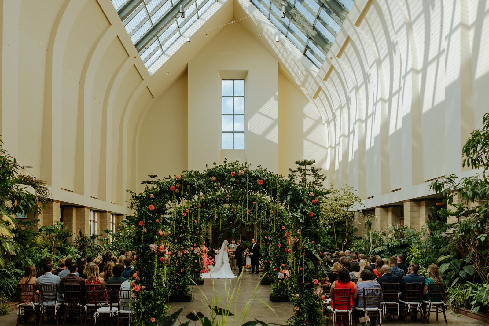 Lauritzen-Gardens-Wedding-402-Events-Julia & Connor  (31)