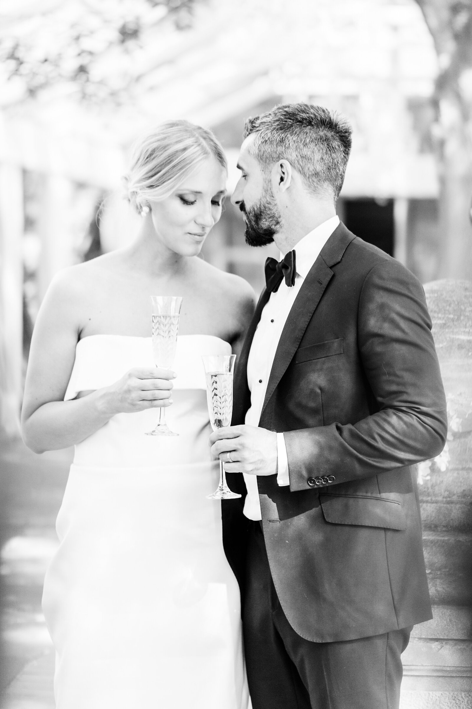 Modern Classic Garden Graydon Hall Wedding | Dylan & Sandra Photography - 0101