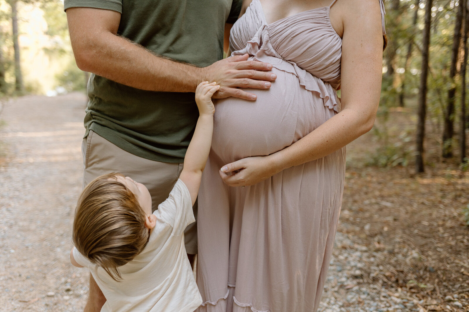 casual-joy-movement-inspired-fort-mill-sc-maternity-pregnant-photos (12)