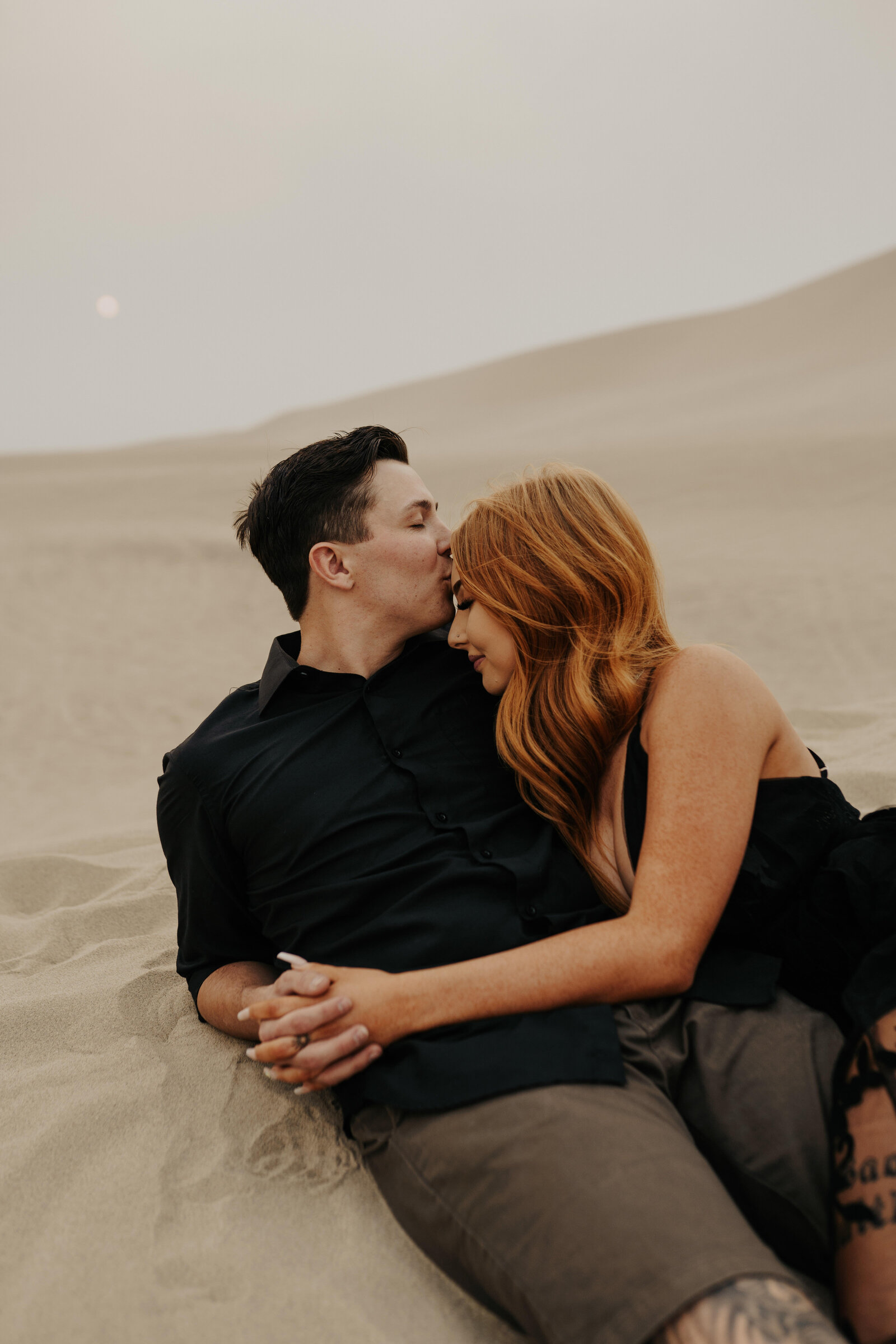 Sand Dunes Couples Photos - Raquel King Photography37