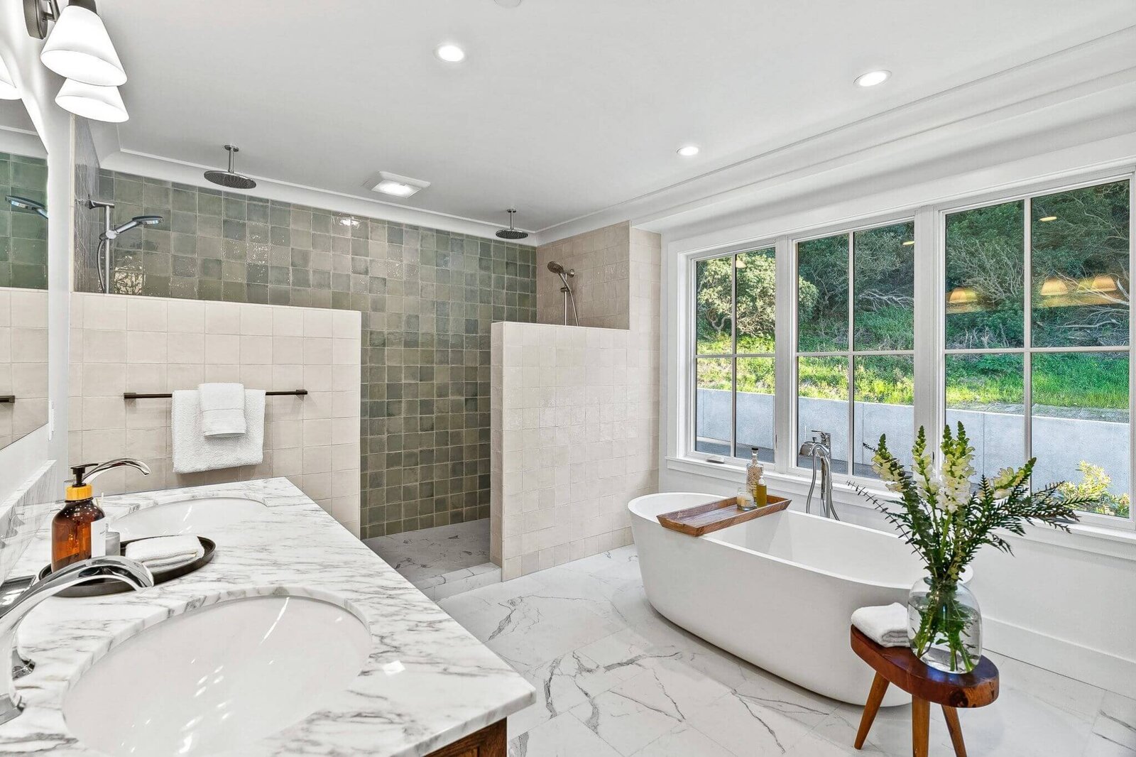 mls29_michael-jimenez-pacifica-real-estate-agent-homes-for-sale-soaking-tub