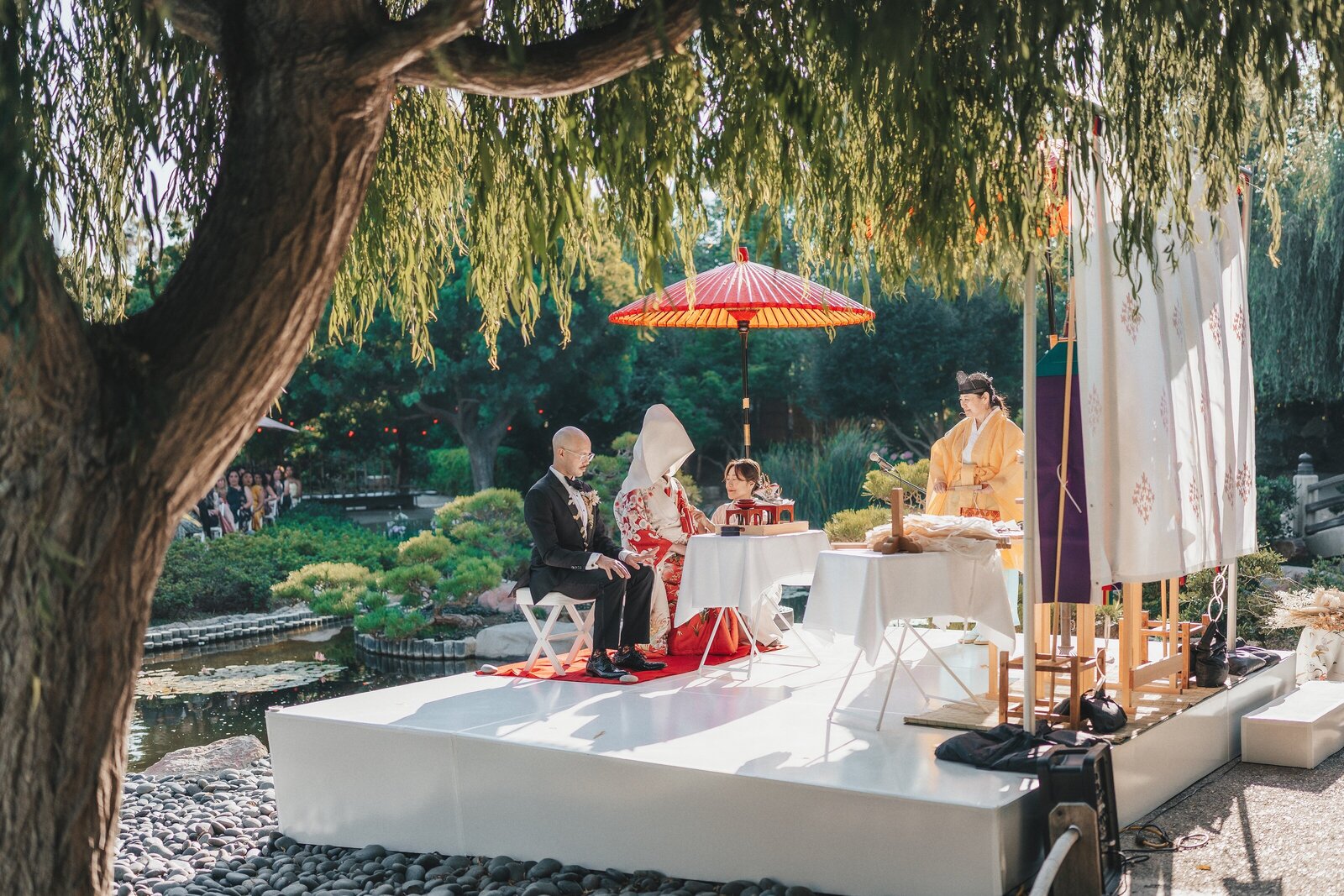 Shinto wedding ceremony in kimono at Earl Burns Miller (Los Angeles area) | 着物レンタル 和婚 神前式 アール・バーンズ・ミラー日本庭園 ロサンゼルス
