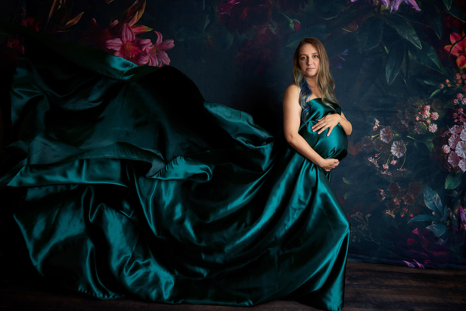 atlanta-best-award-winning-maternity-pregnancy-portrait-studio-flowing-fabric-photography-photographer-twin-rivers-01