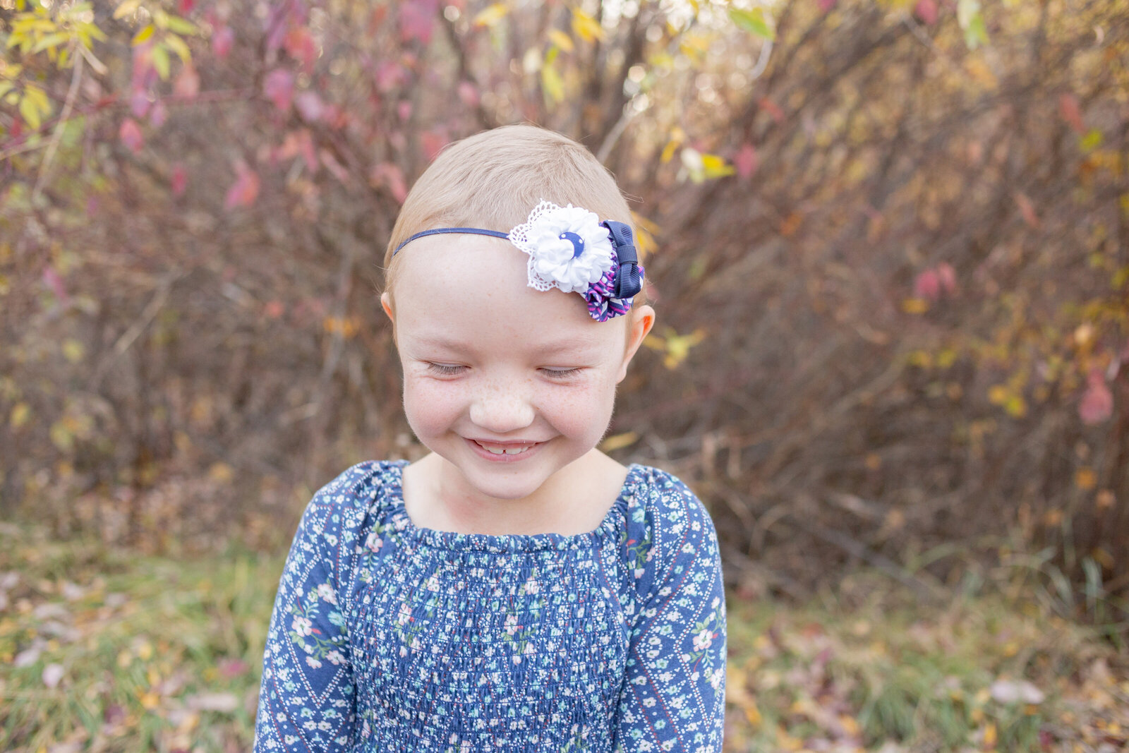 Seattle Wedding Photographer captures photo of girl recovering from cancer smiling
