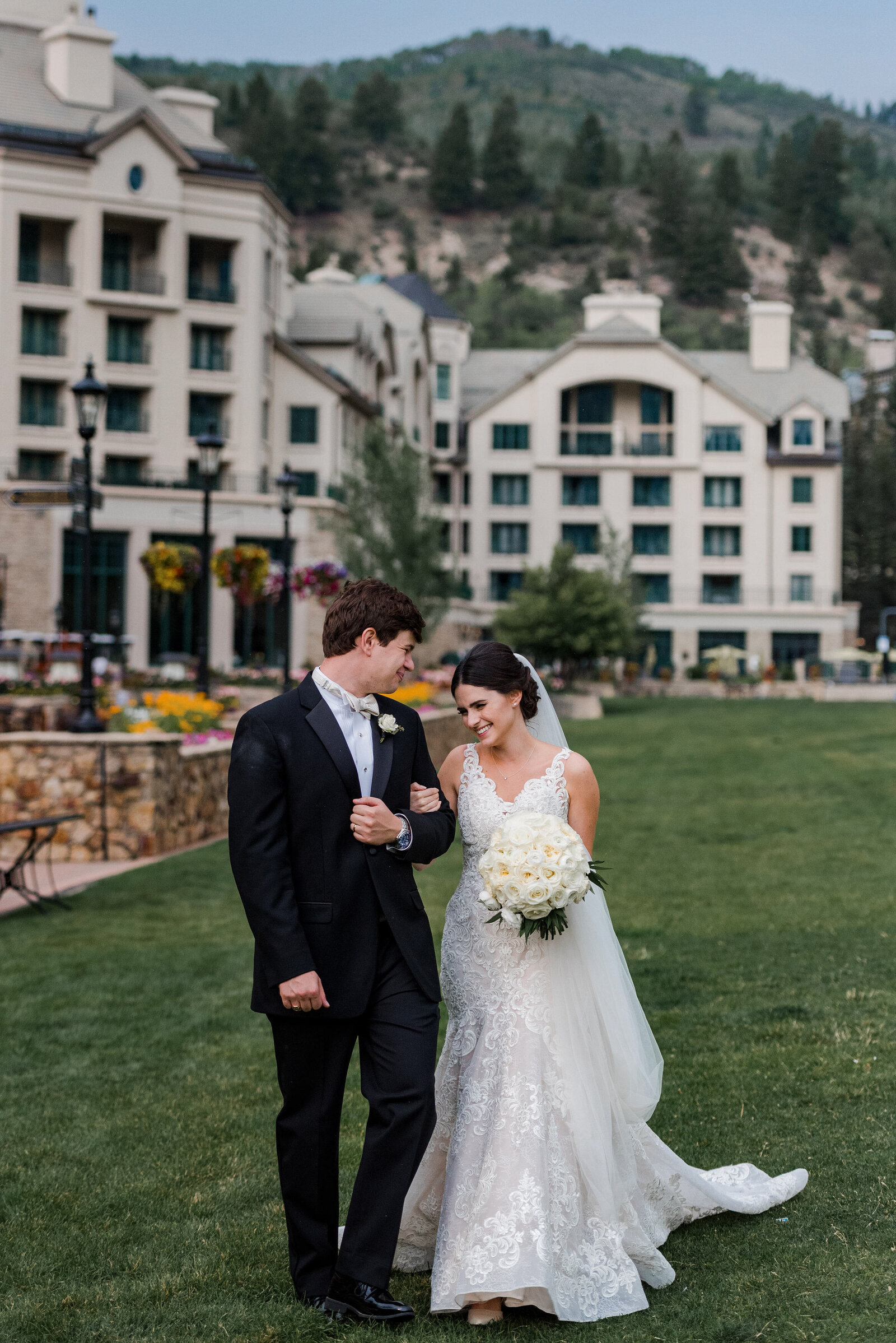 Park-Hyatt-Beaver-Creek-Wedding-Photographer-18