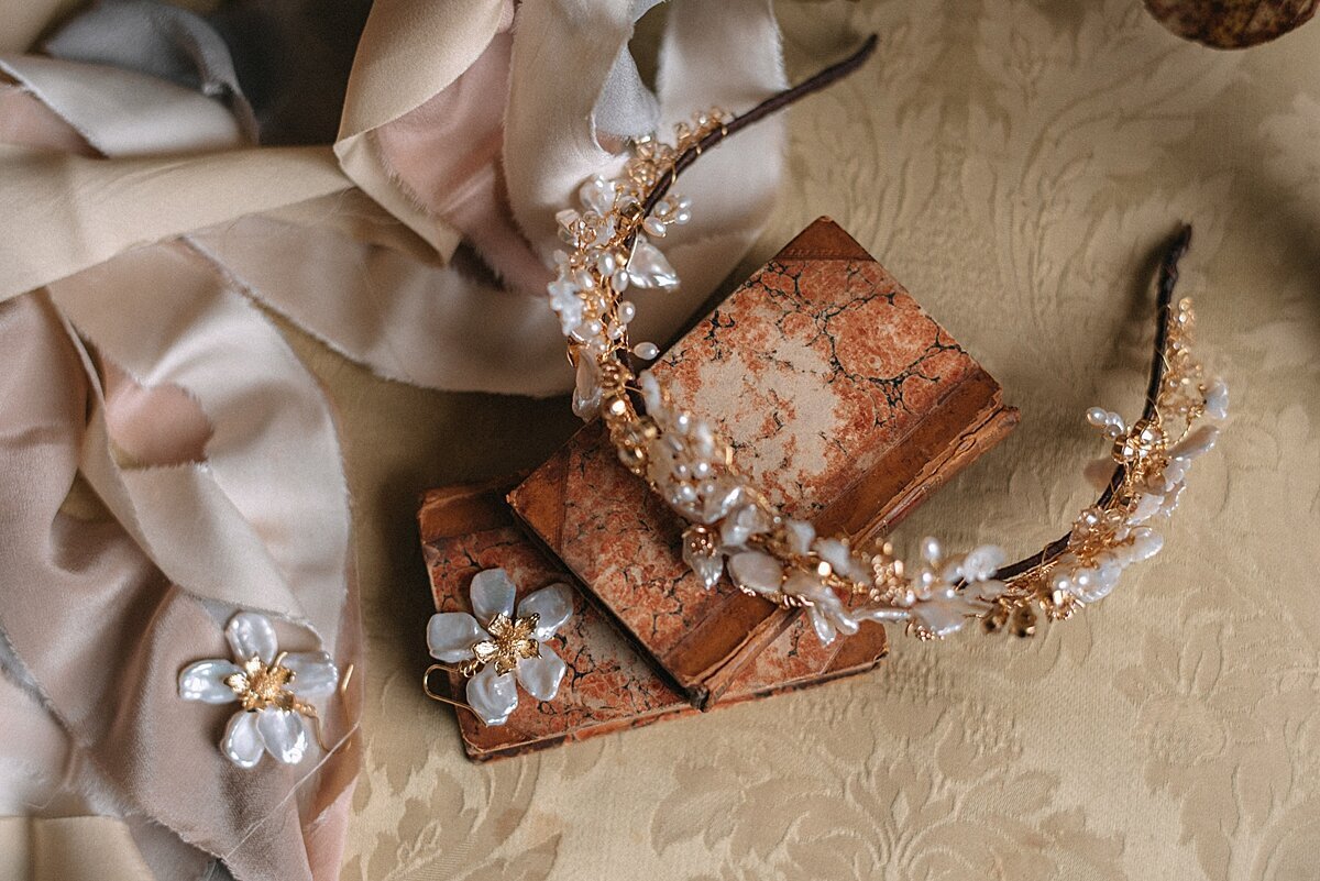 Joanne Fleming Design Wedding Dress - Sophia Veres Photography - Fleur Provocateur_0049