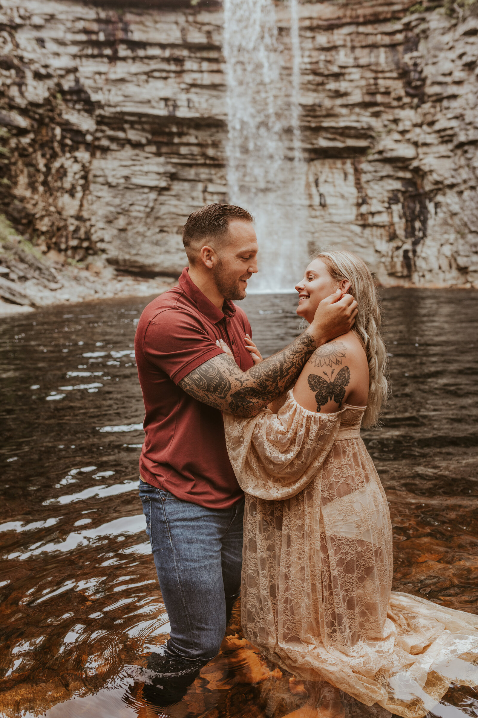 Maternity-photoshoot-minnewaska-ny-love-to-lems-photography (31)