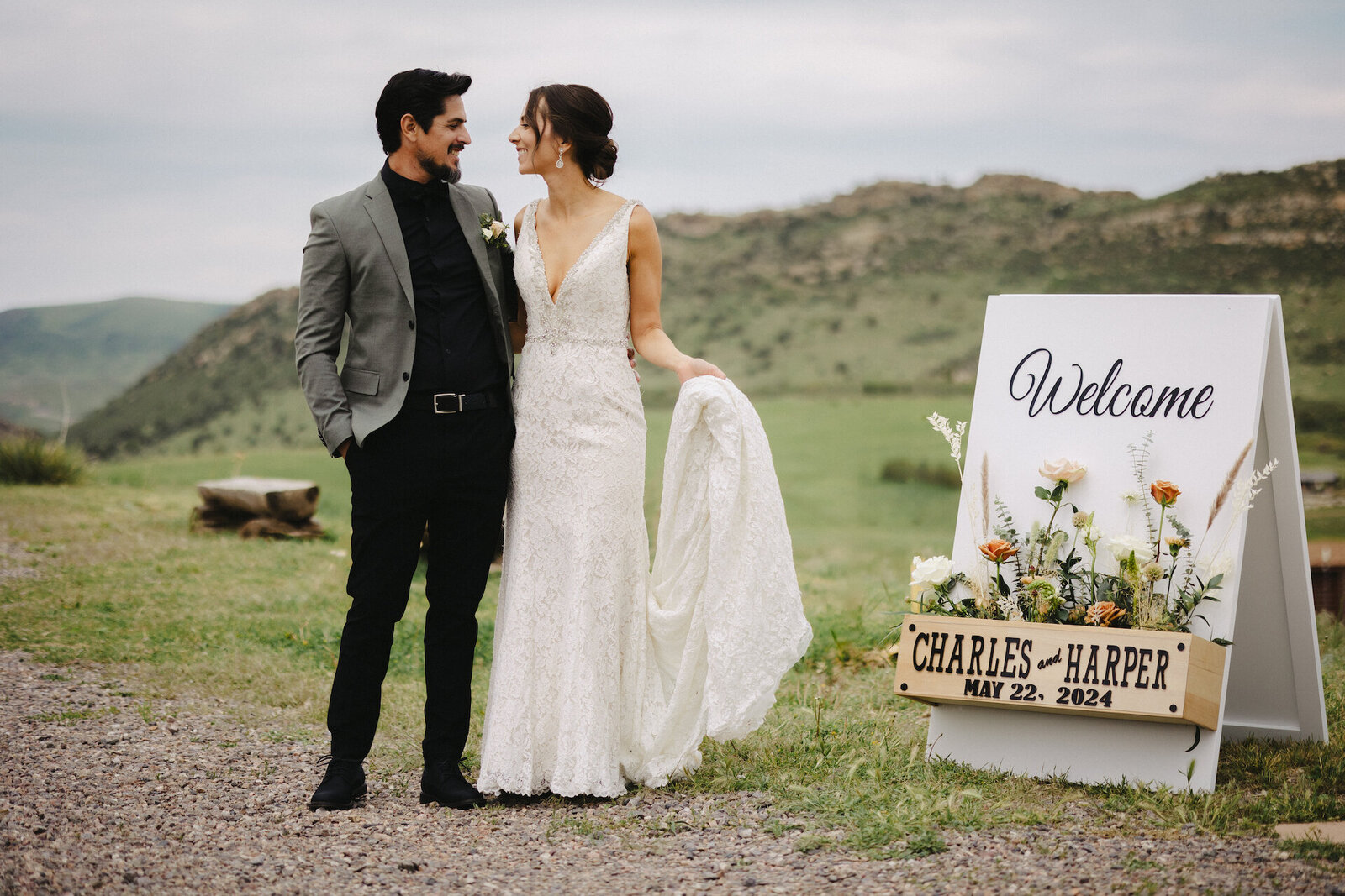 custom-wedding-welcome-sign-denver-colorado-van-halen-events