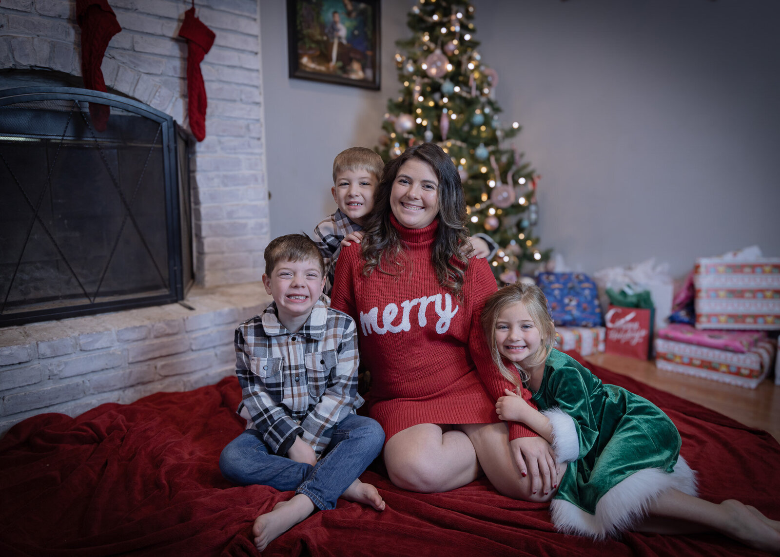 mom christmas portraits in kansas city