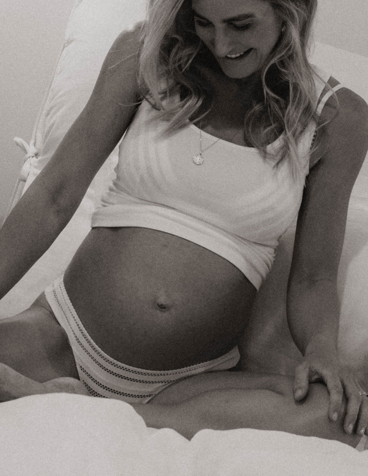 cairns maternity photographer